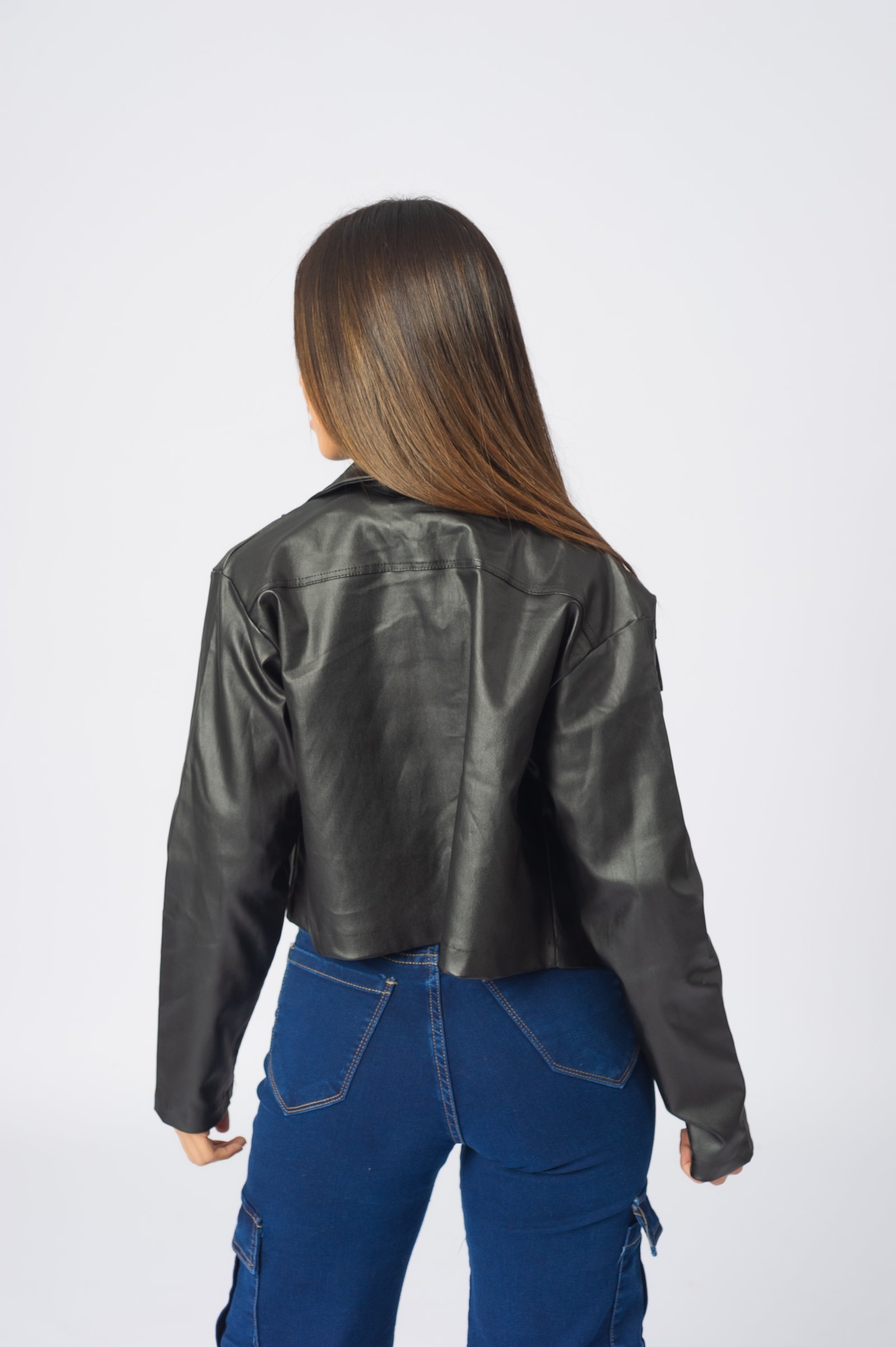 EVA-182 CAMPERA CORTA ENGOMADA