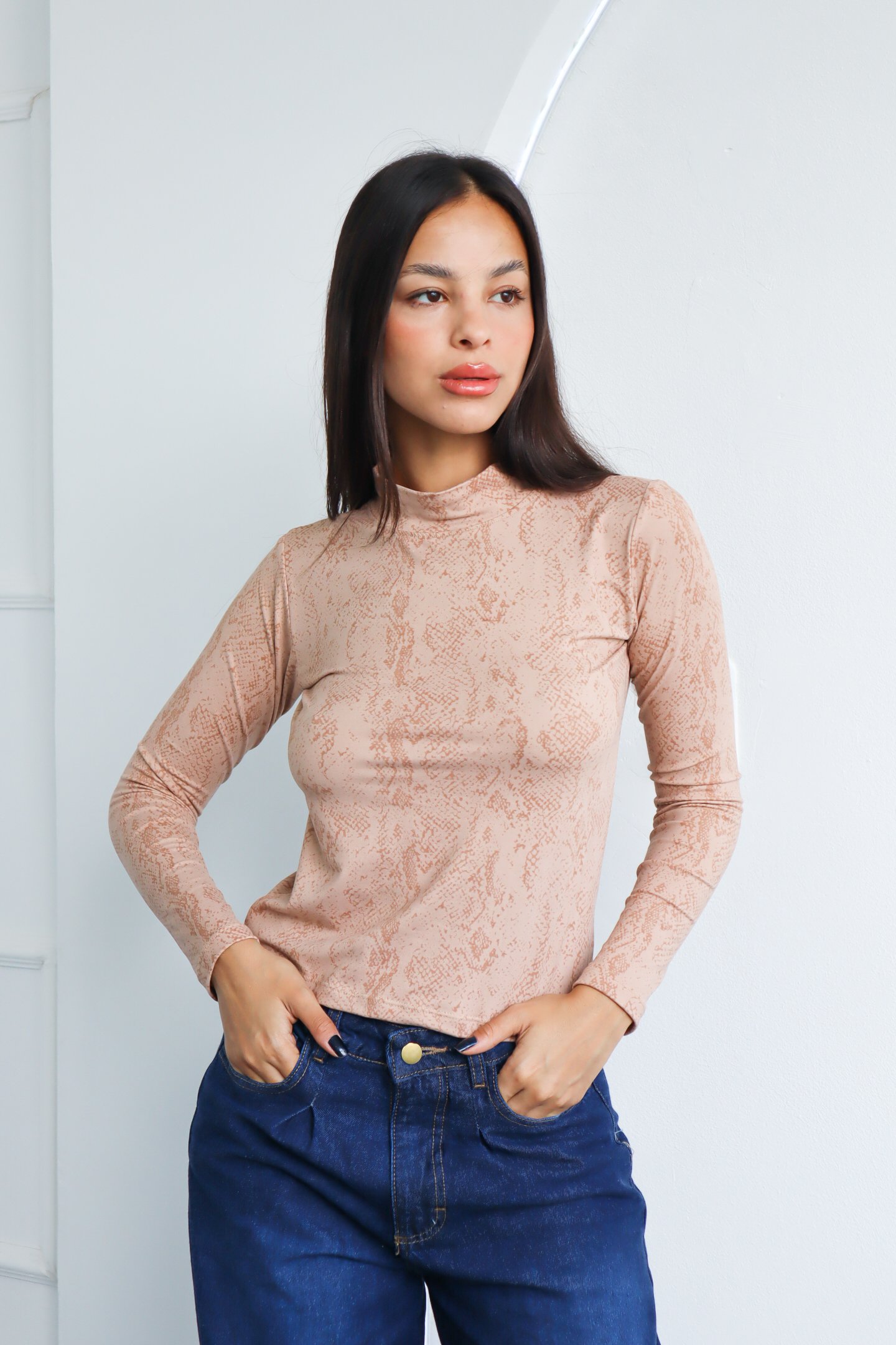 TOP CAMISETA ESTAMPADO "ROMINA" ART 039