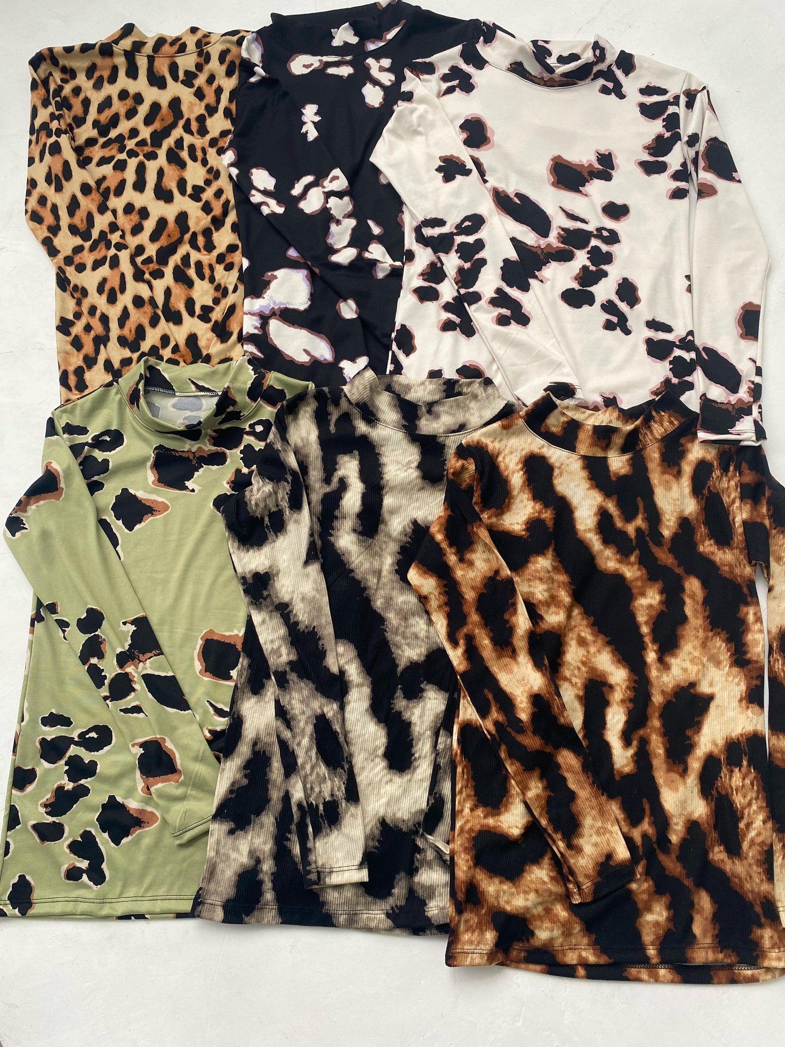 WhatsApp Image 2025-04-29 at 16.46.14 POLERA LARGA ESTAMPADO "ROCIO"