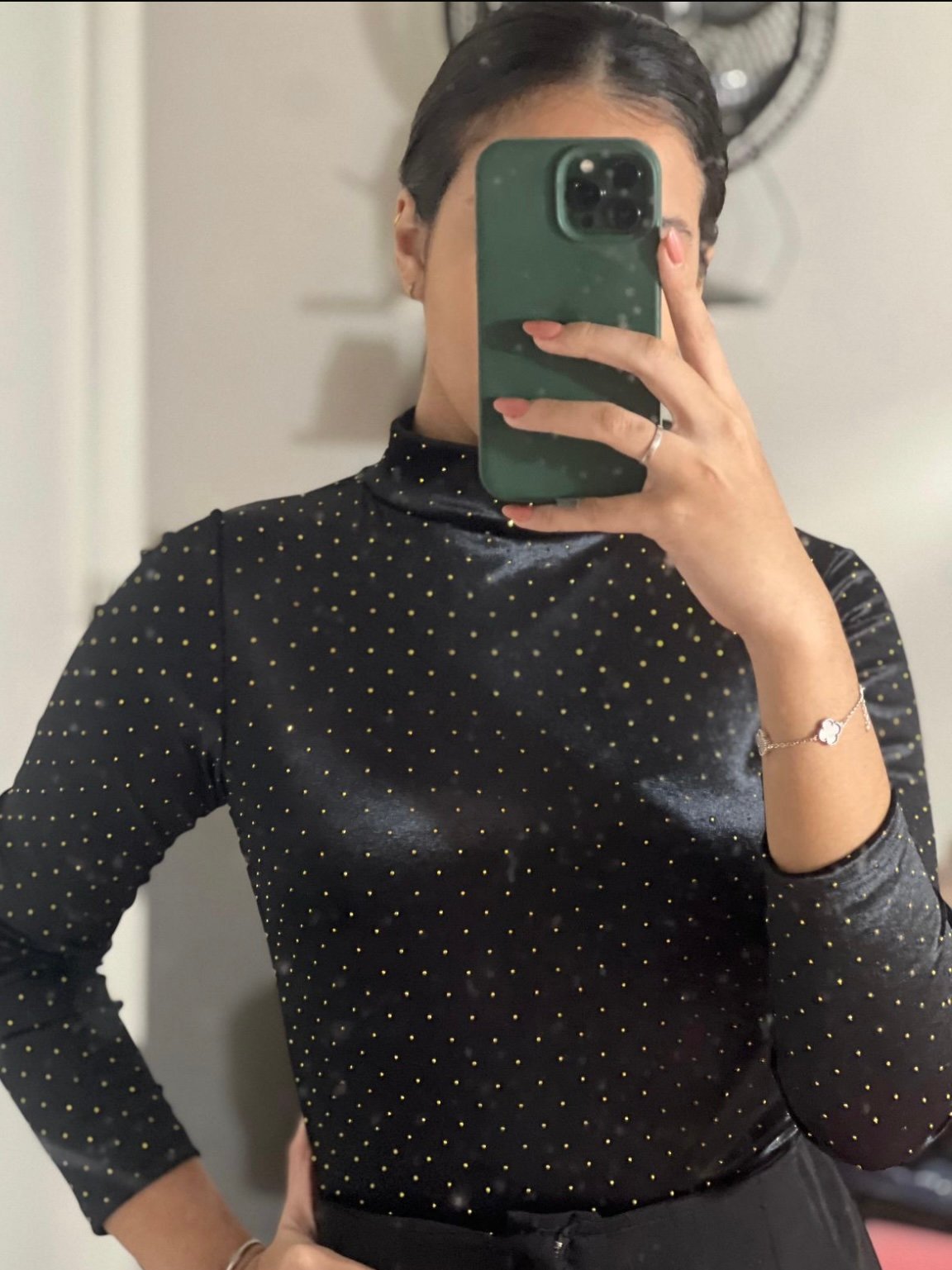 BODY PLUS SIZE POLERA TERCIOPELO Y STRAS