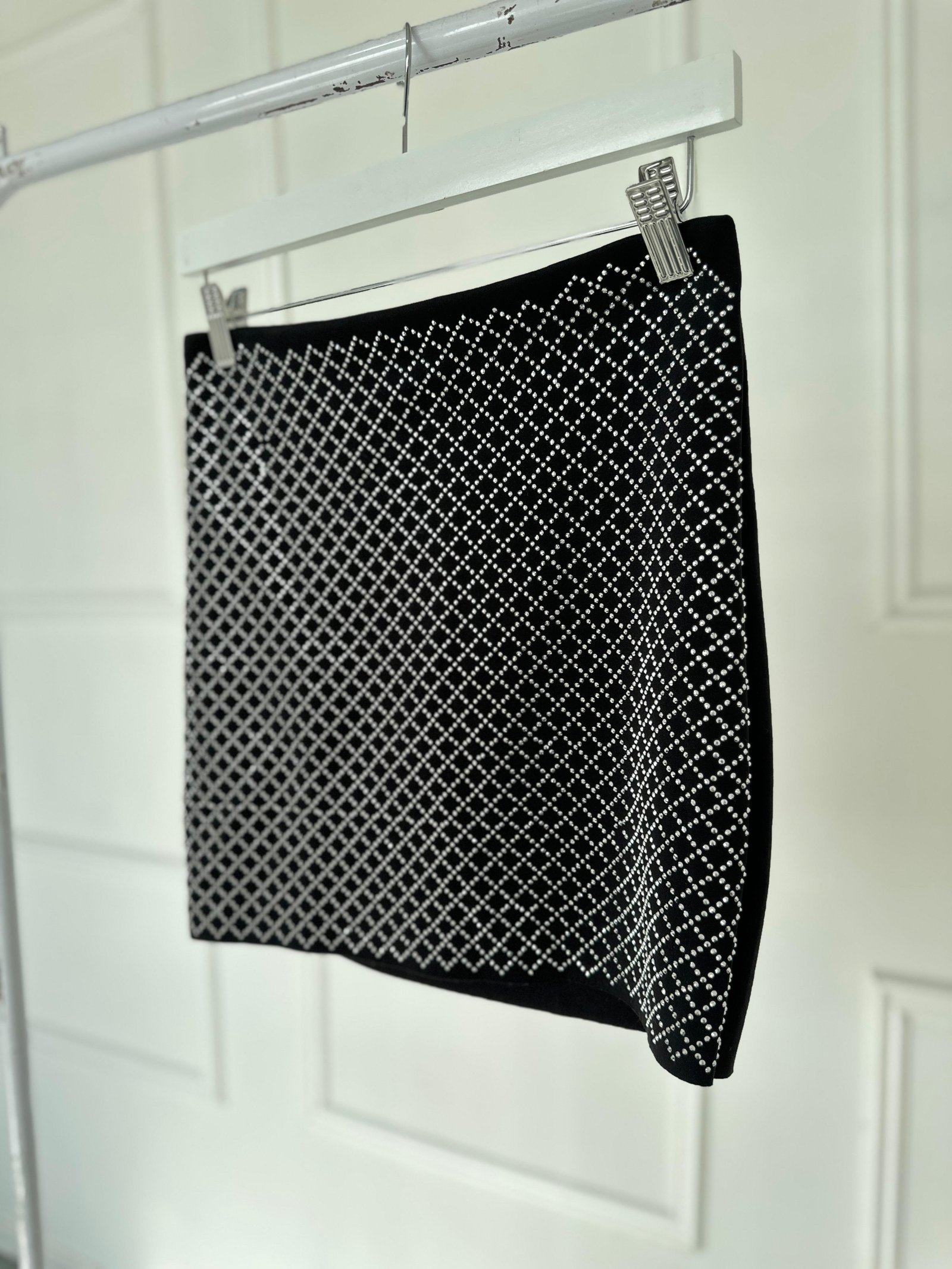 POLLERA CON BRILLOS