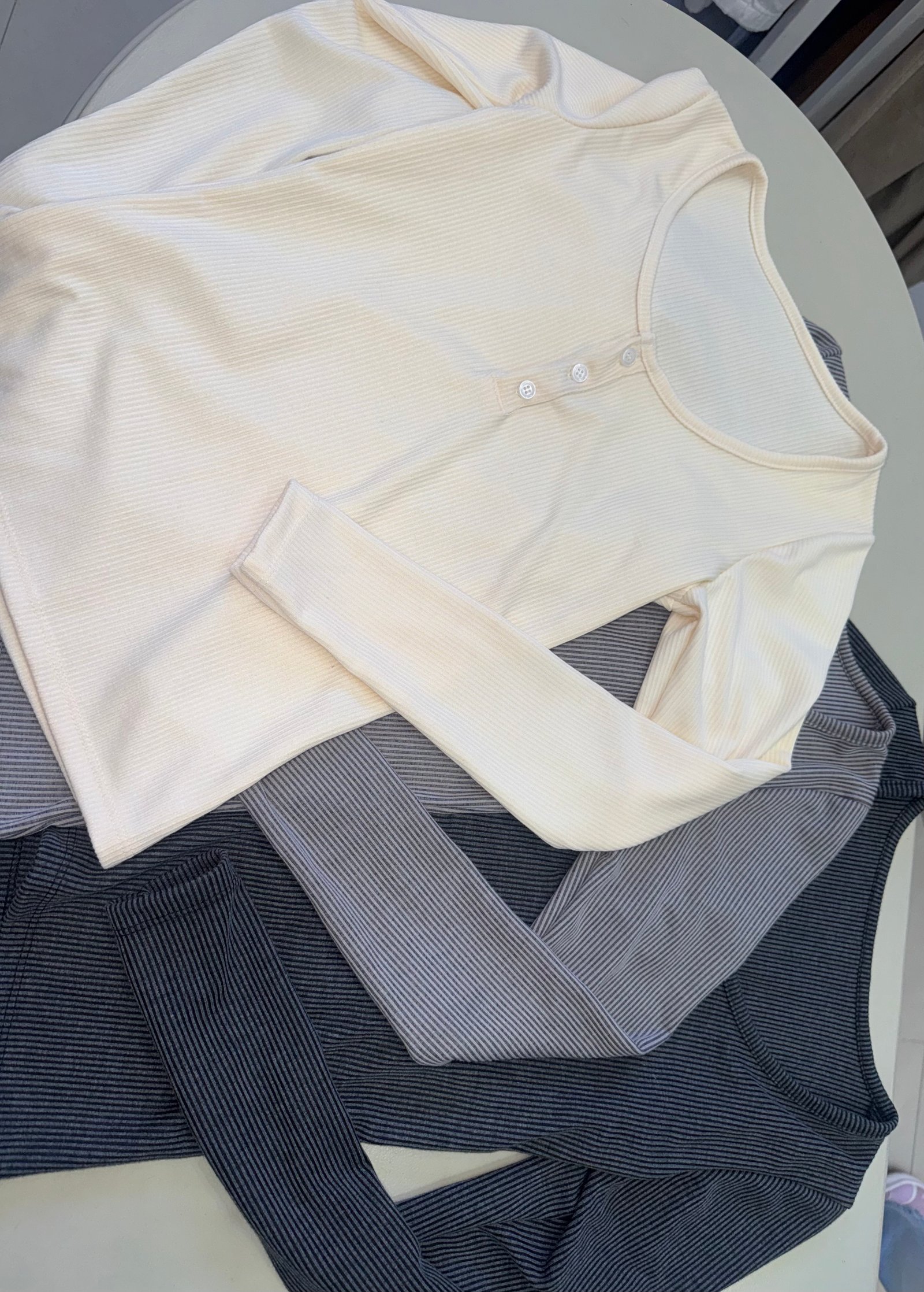 CAMISETA LARGA CON BOTONES VINTAGE RIBB