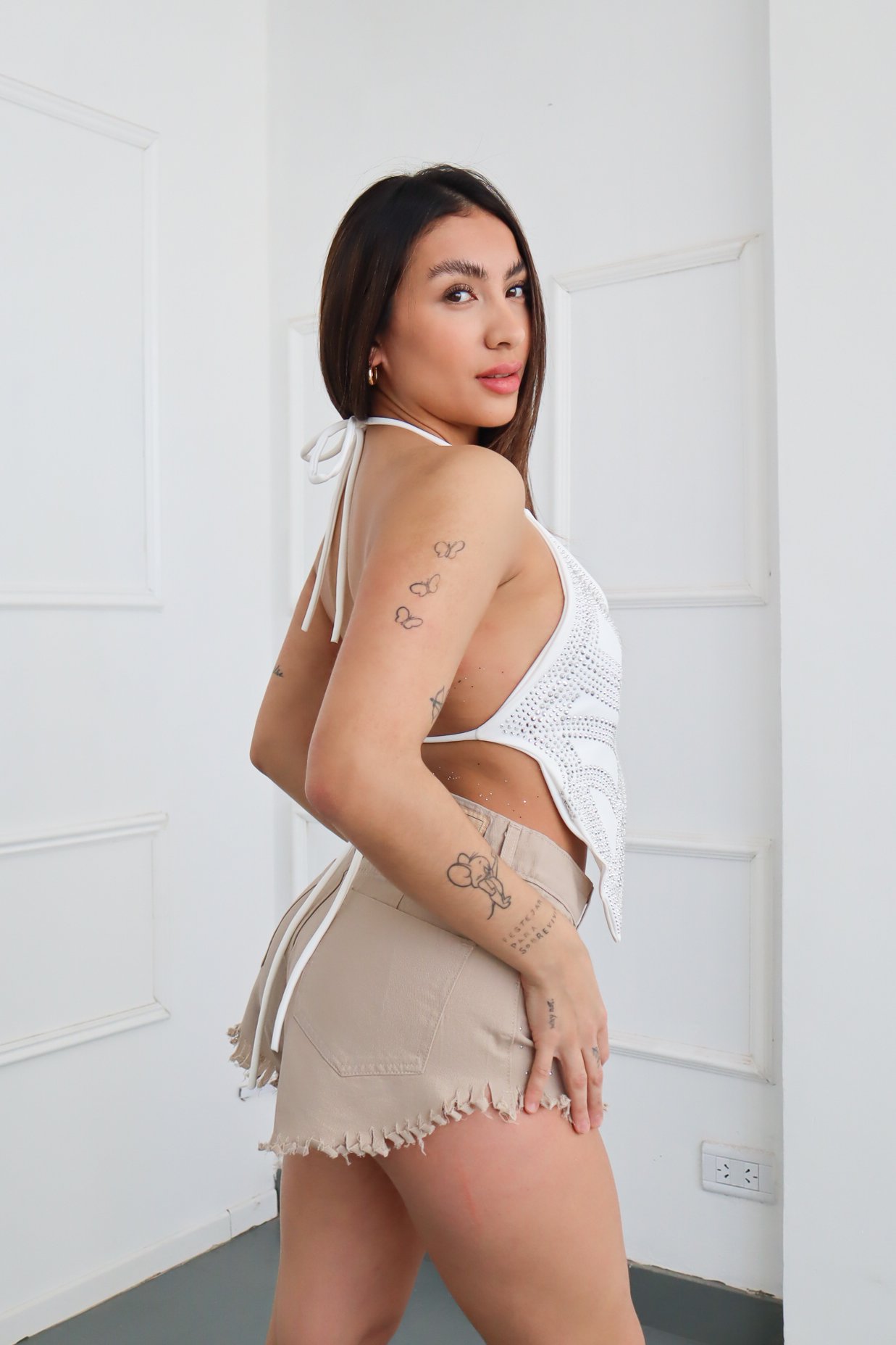 IMG_9813 SHORT DEFLECADO BRILLOS BEIGE