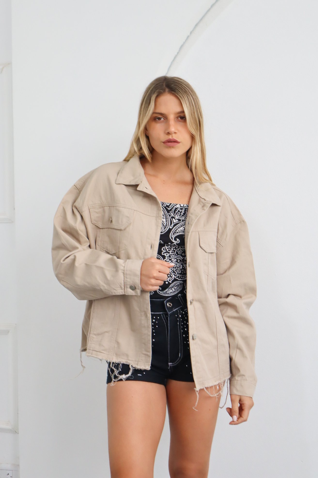 CAMPERA GABARDINA OVER BEIGE