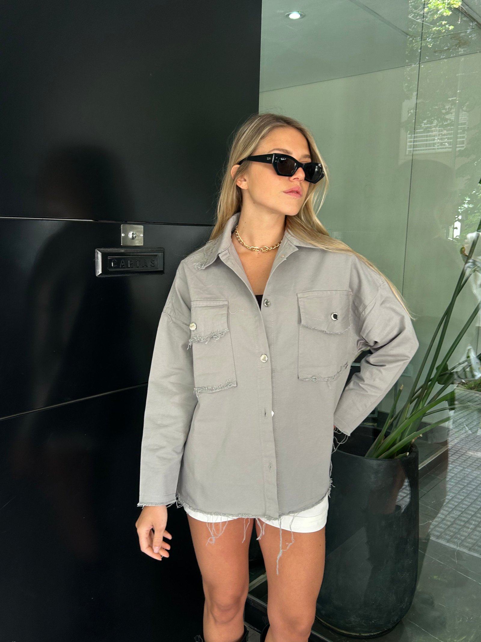 CAMISACO GRIS DEFLECADO