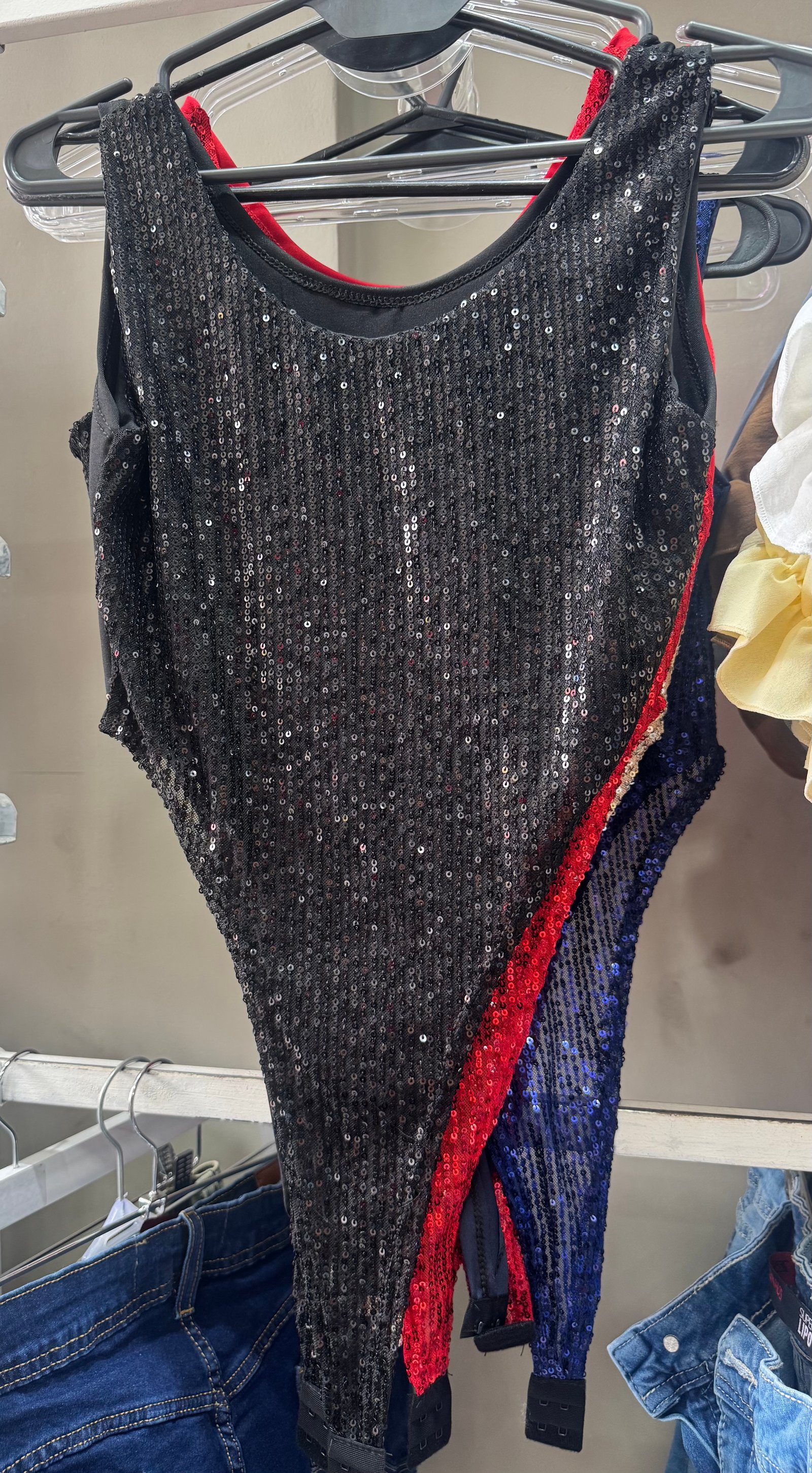 BODY CAVADO LENTEJUELAS