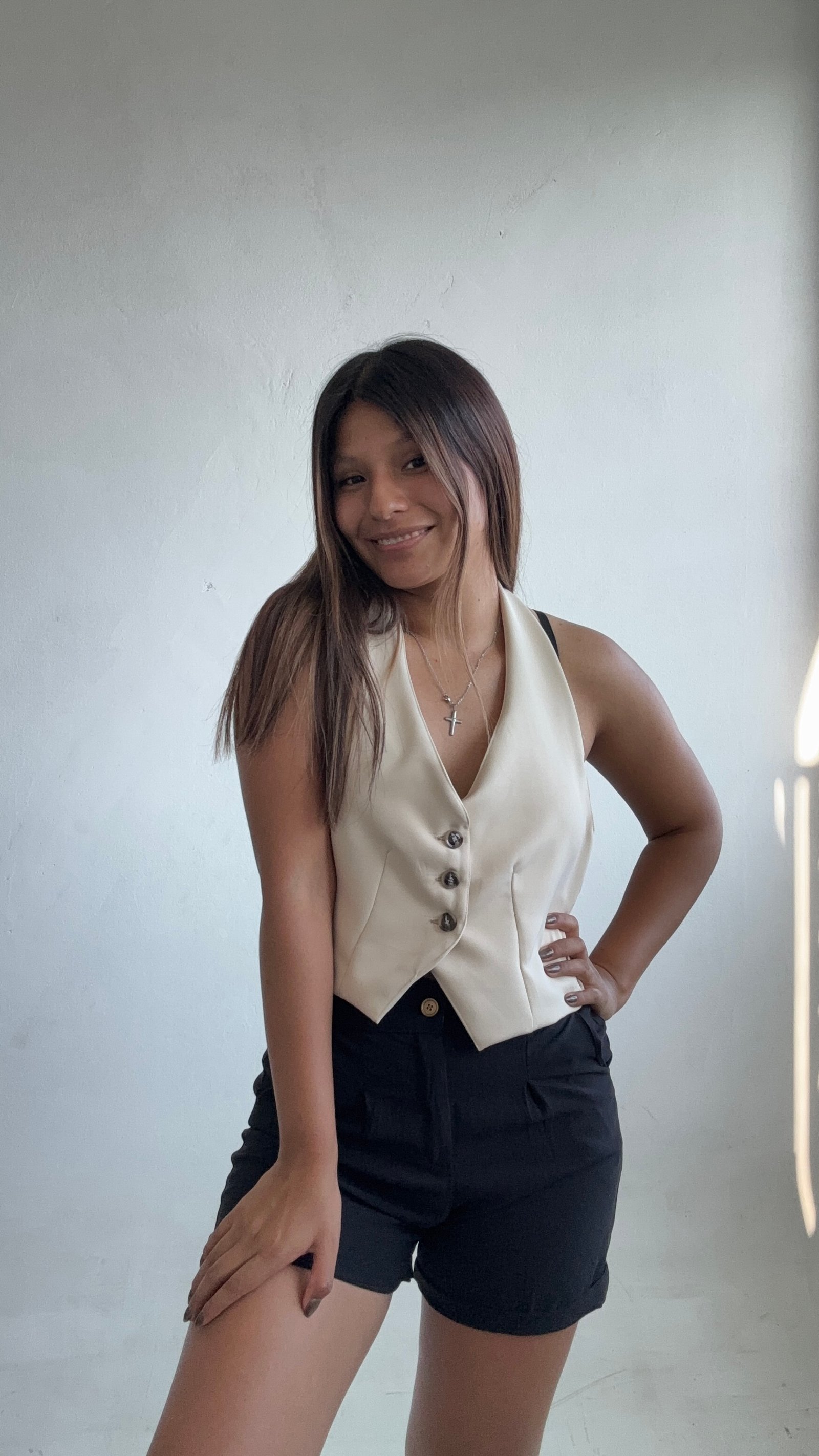 CHALECO CON HEBILLA LISO