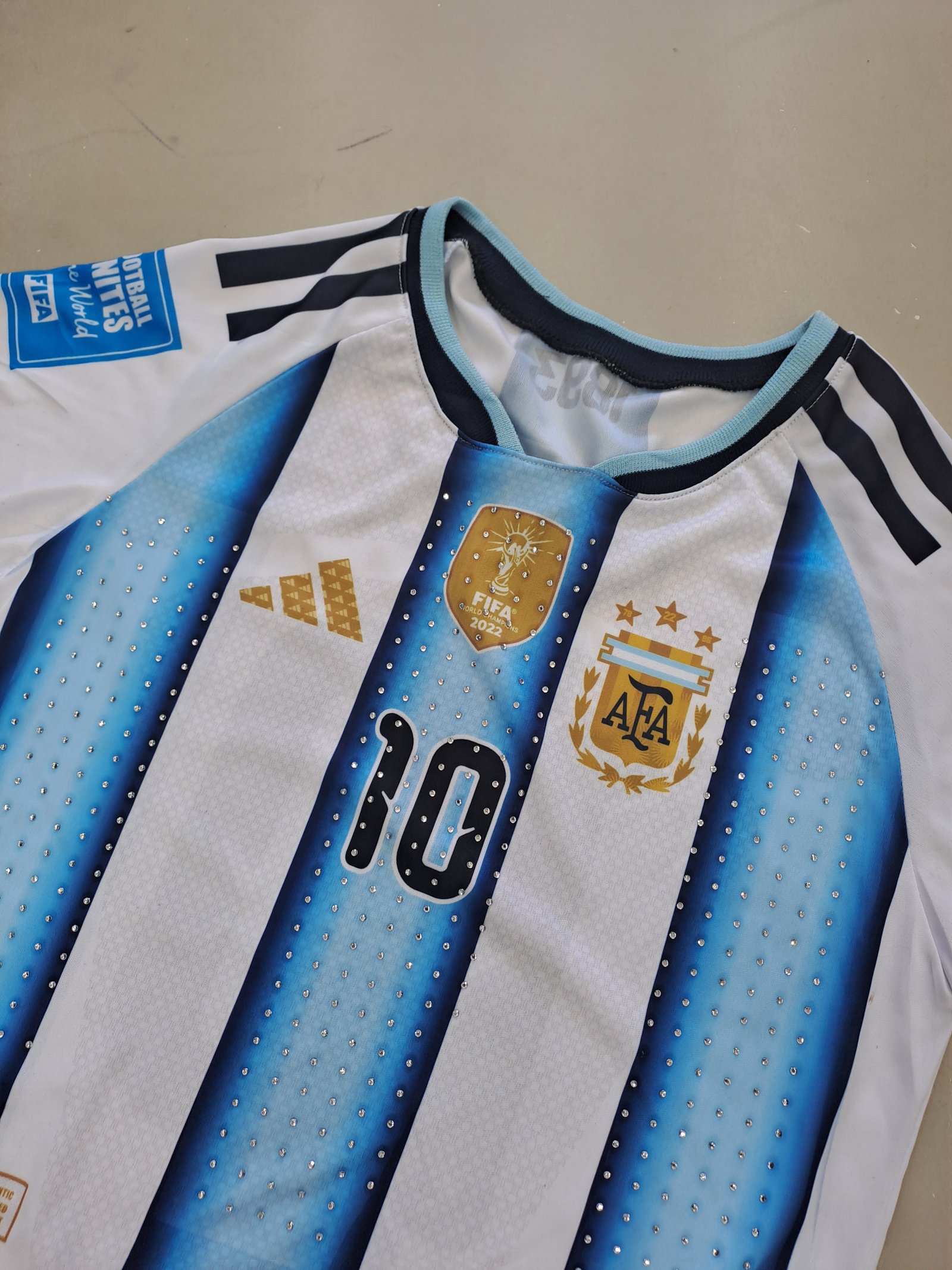 TOP DAMA ARGENTINA CON BRILLO