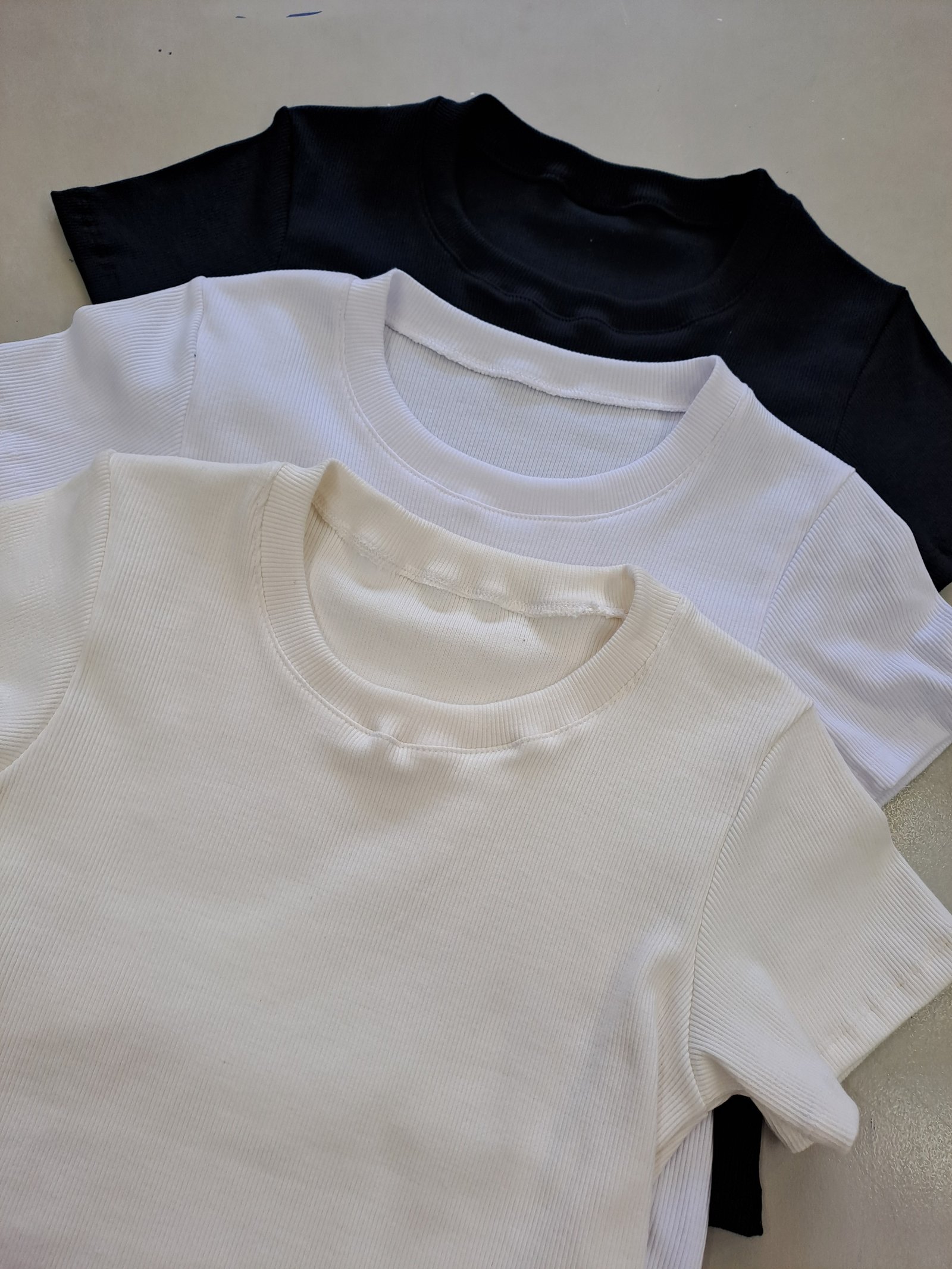 REMERA ALGODÓN MORLEY RIB