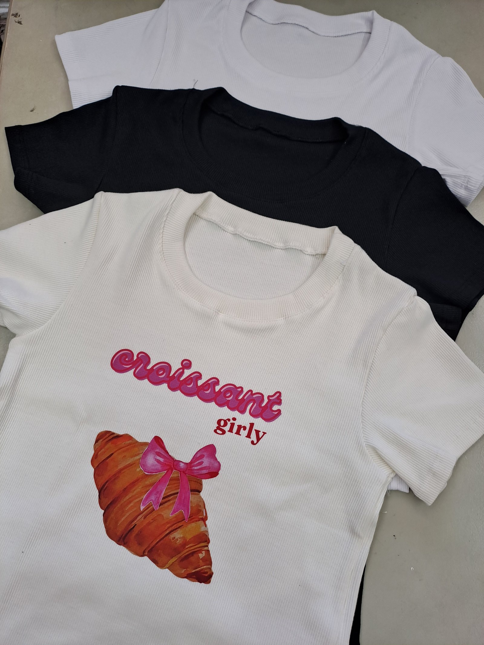 20260220_130413 REMERA ESTAMPADA ALGODON RIB