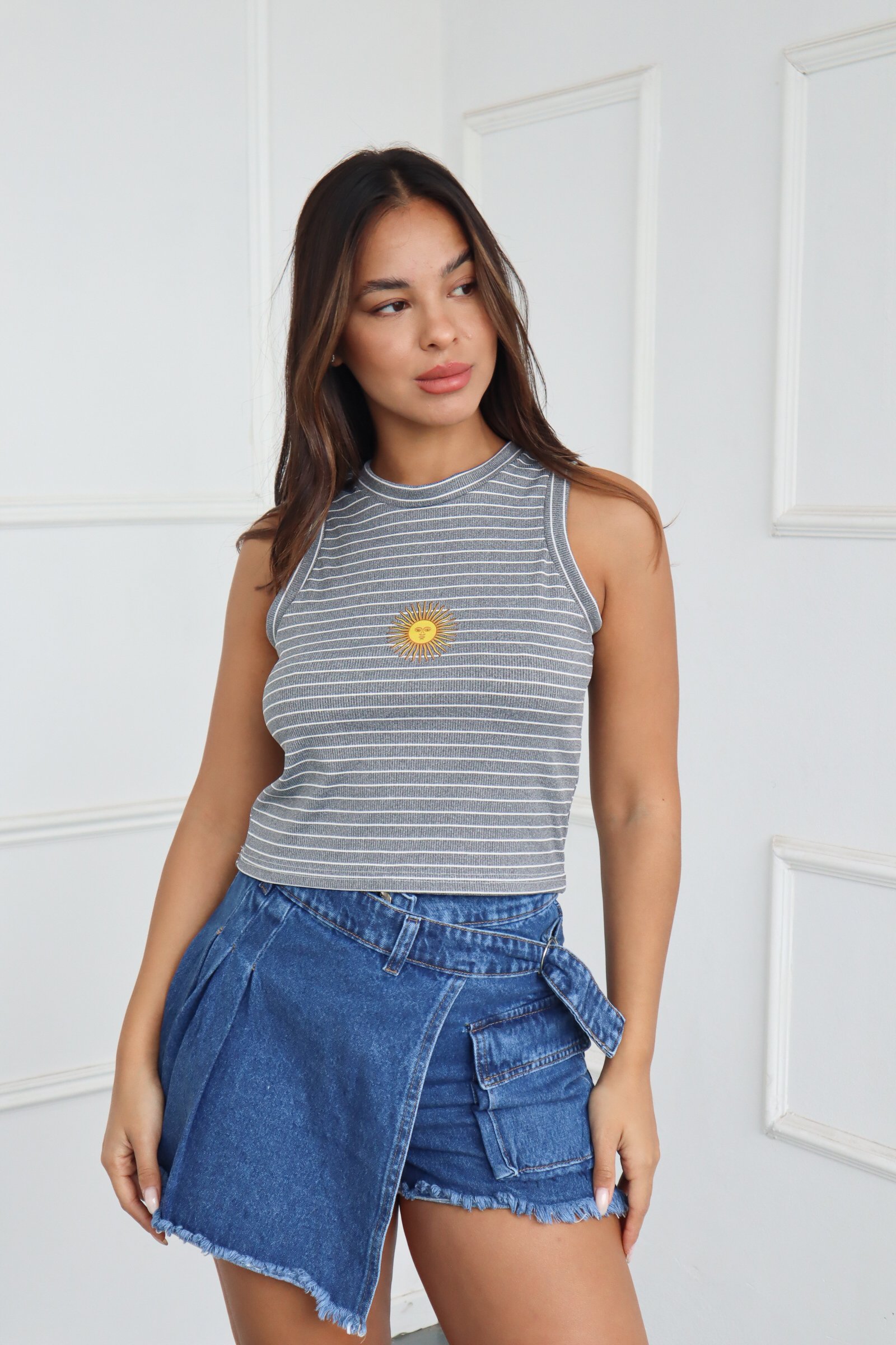 TOP MUSCULOSA SOL DE MAYO RAYAS FINAS