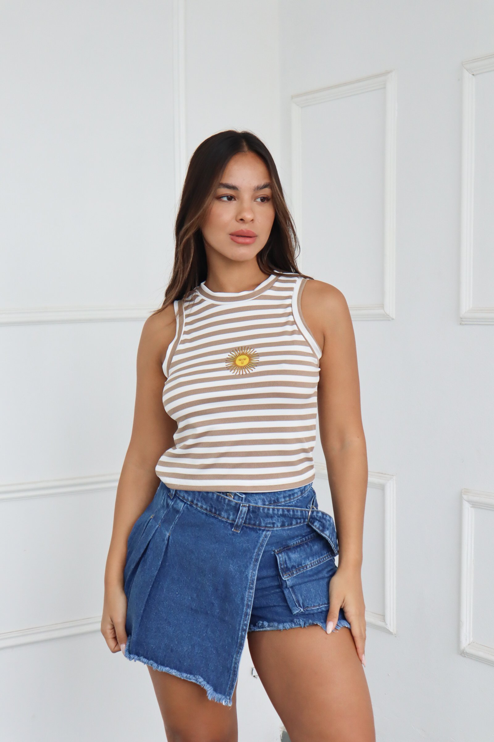 TOP MUSCULOSA SOL DE MAYO RAYAS GRUESAS