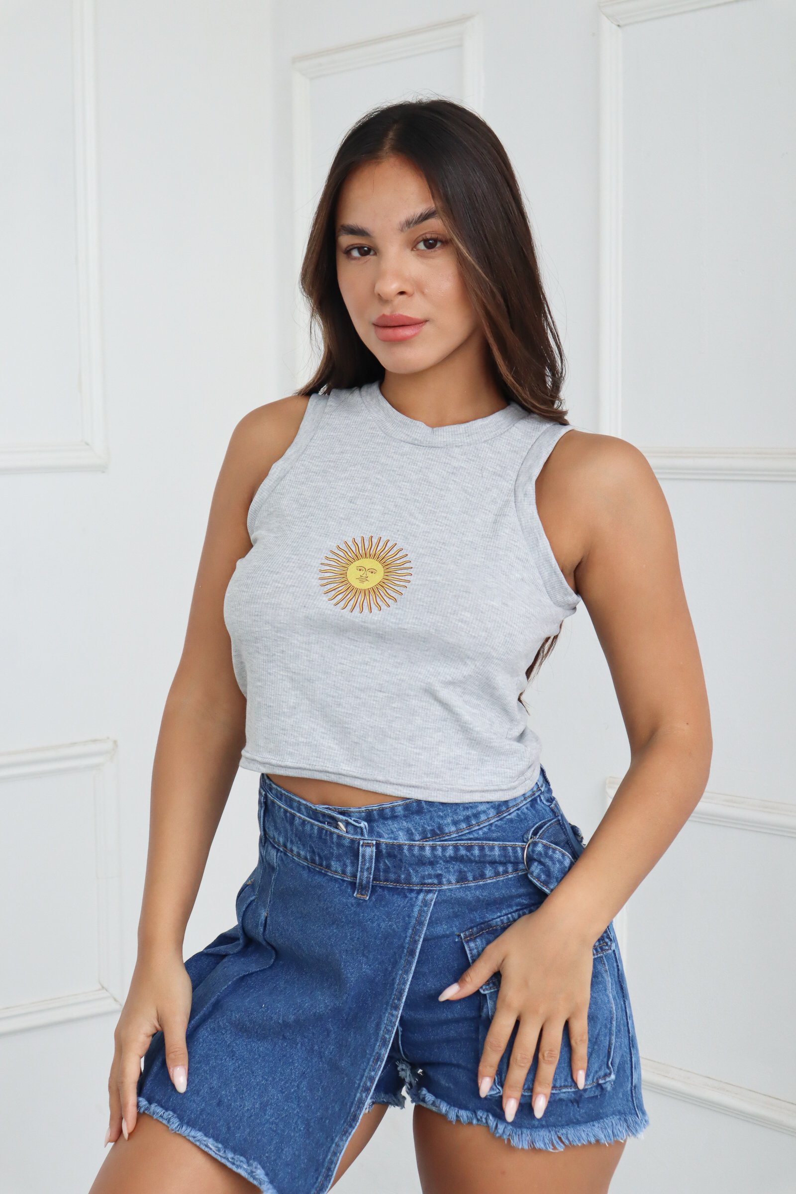 TOP MUSCULOSA SOL DE MAYO LISOS