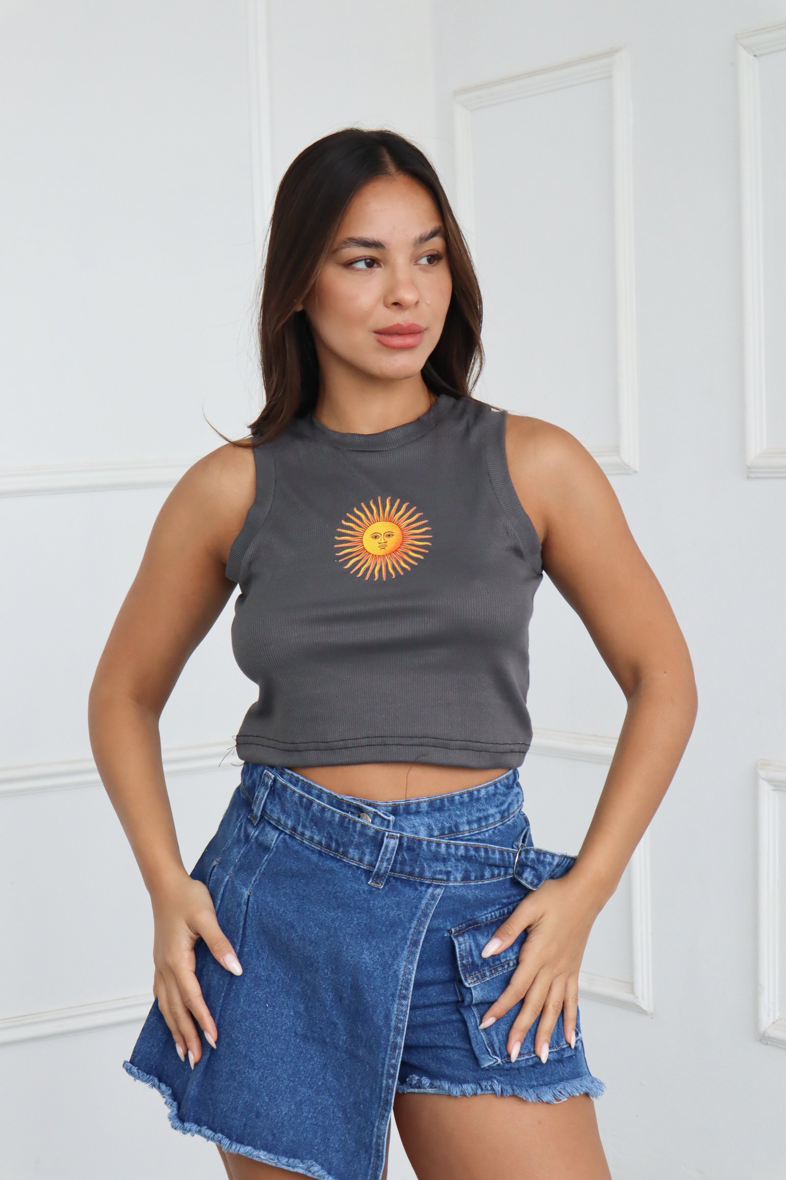 TOP MUSCULOSA SOL DE MAYO LISOS