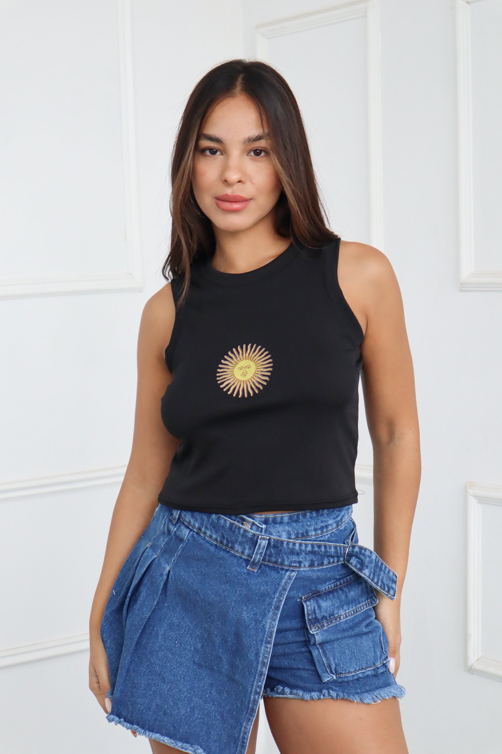 TOP MUSCULOSA SOL DE MAYO LISOS