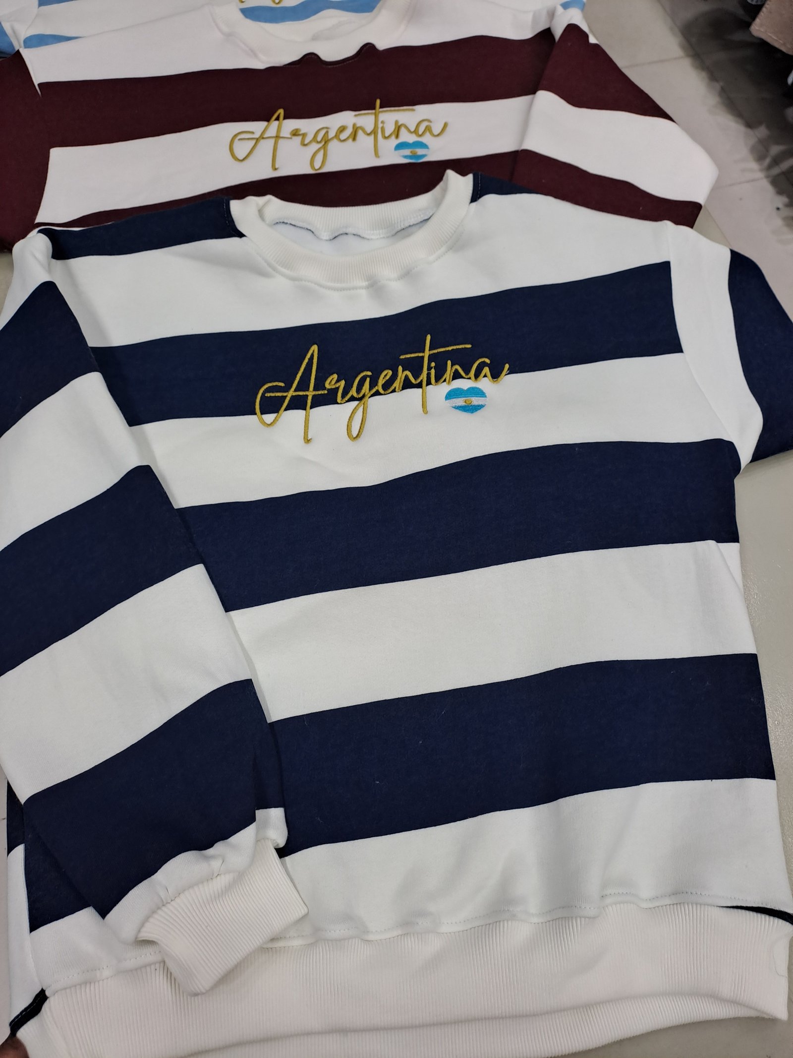 BUZO RAYADO ARGENTINA