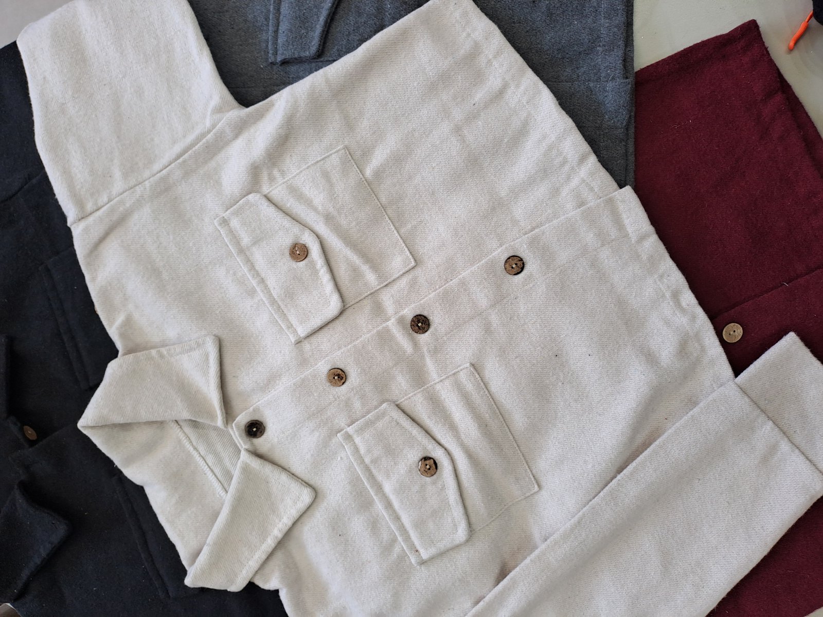 CAMPERA CORTA LISA SOL DE MAYO