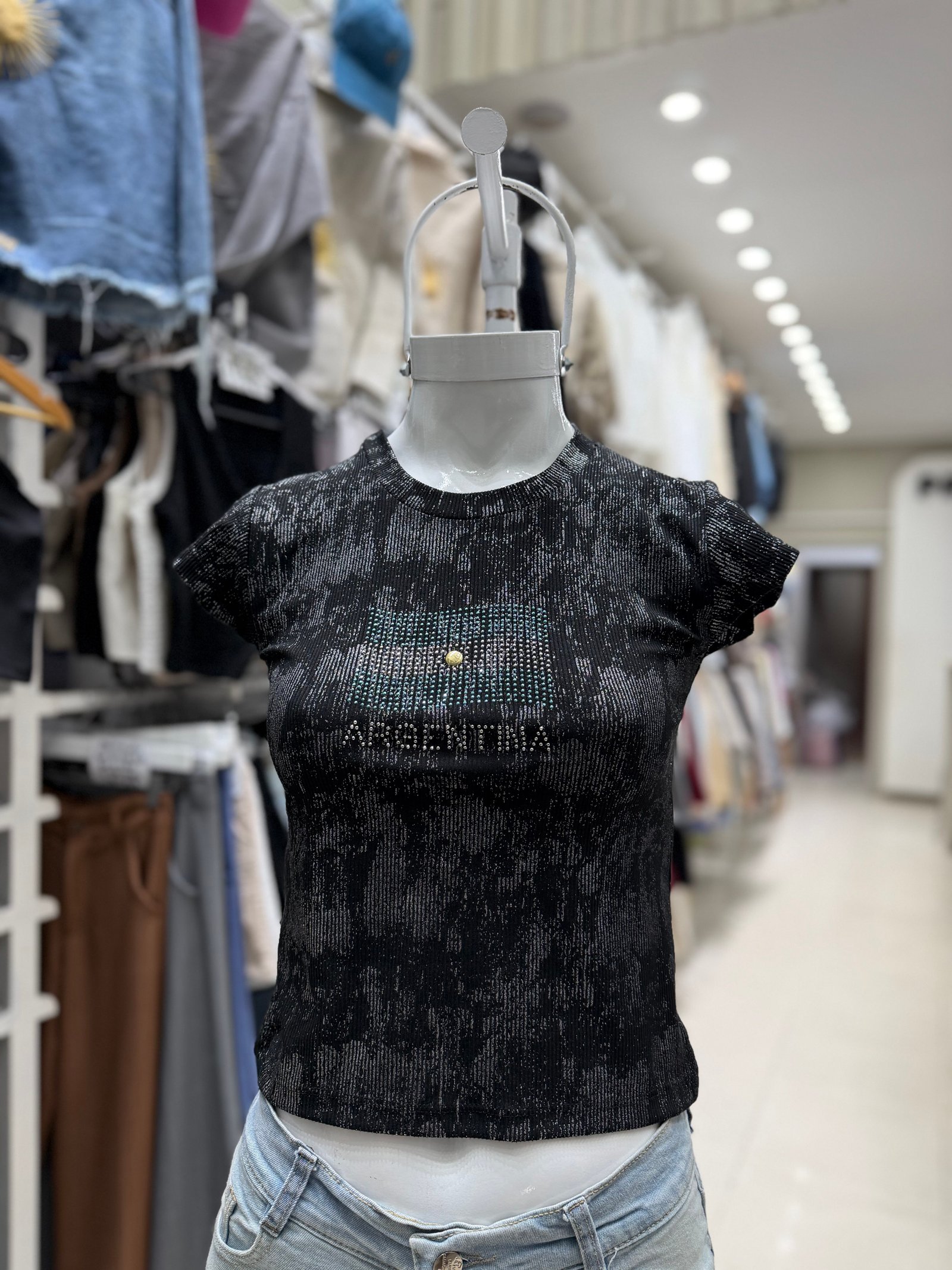 REMERA BRILLOS METALIZADA