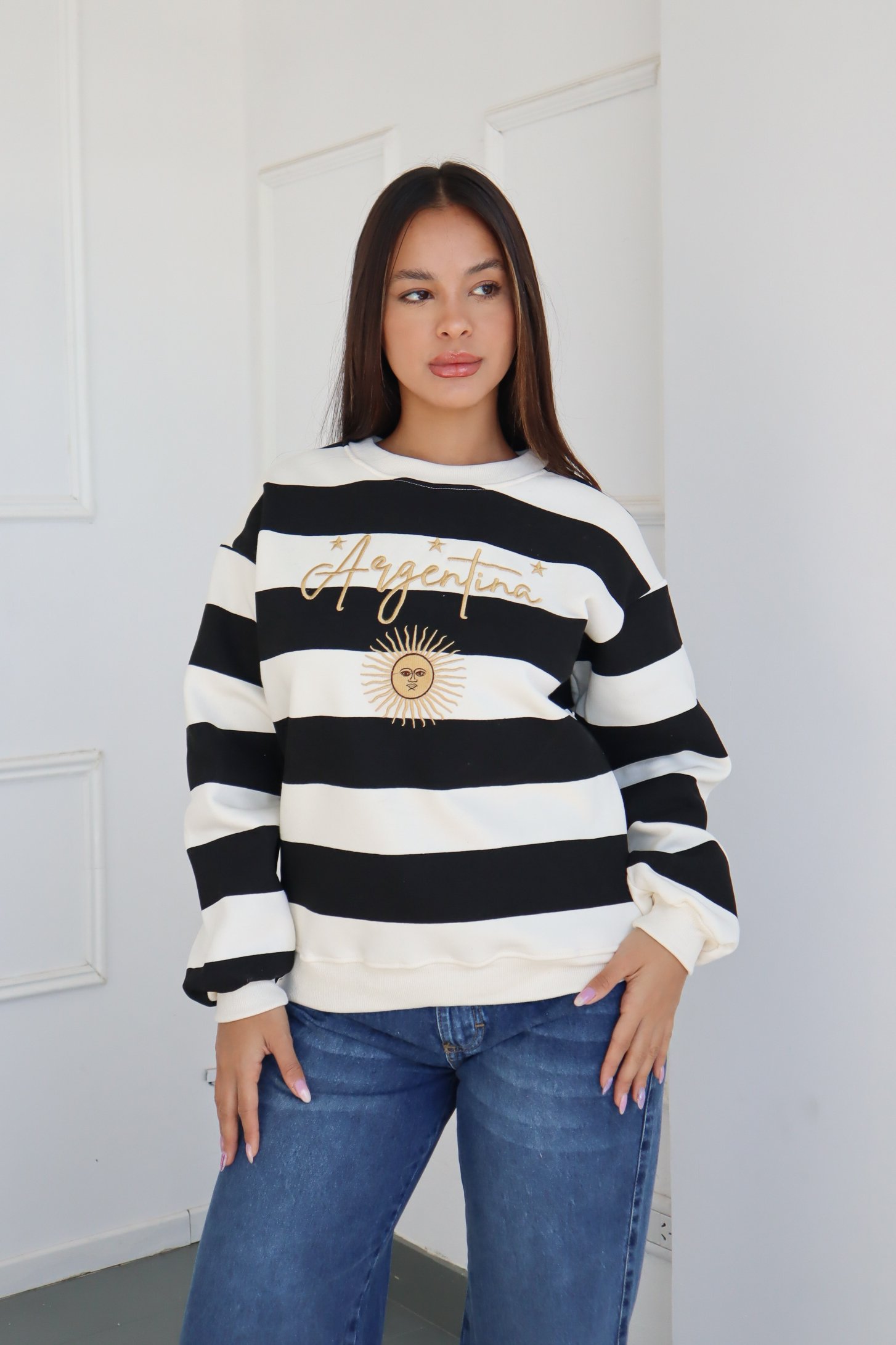 BUZO FRIZA BORDADO "argentina 3 estrellas"