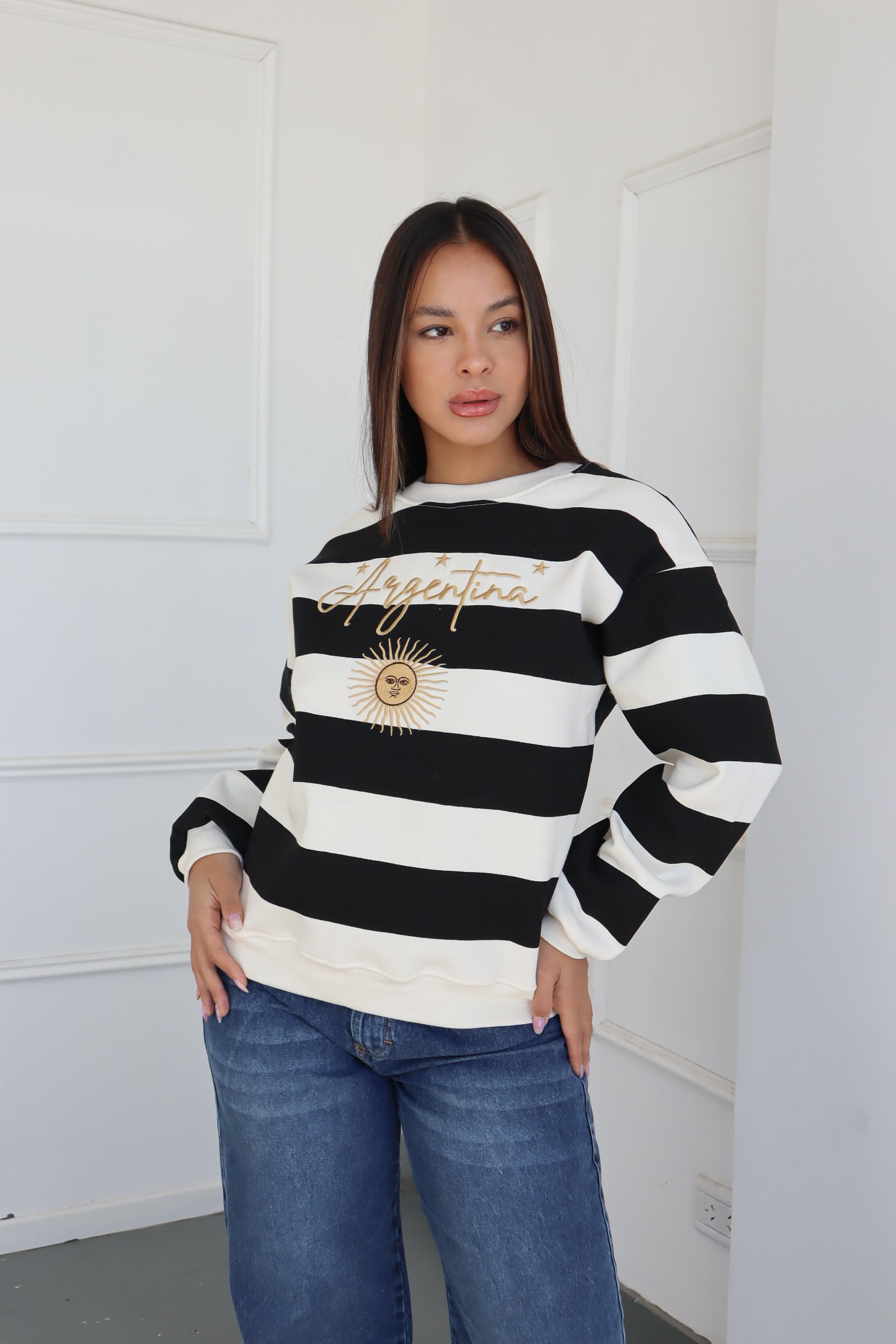 BUZO FRIZA BORDADO "argentina 3 estrellas"