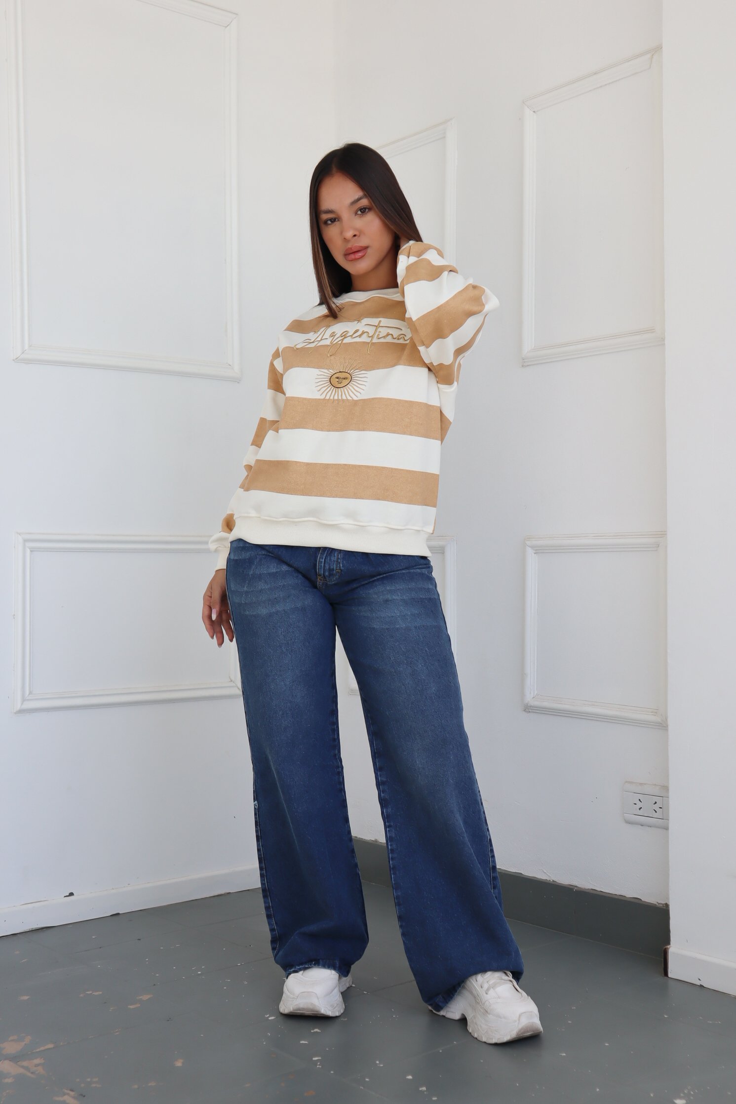 BUZO FRIZA BORDADO "argentina 3 estrellas"