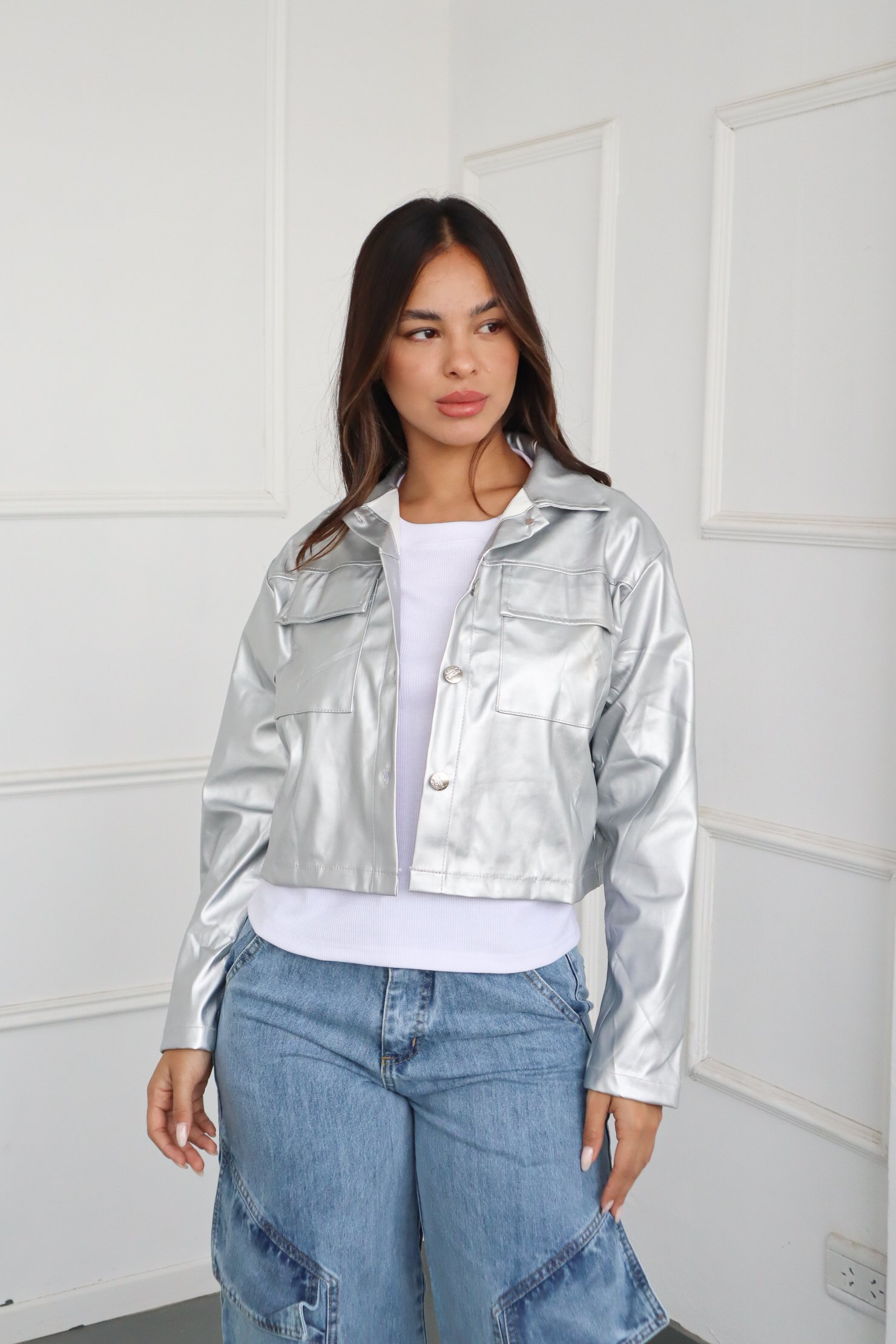 CAMPERA CORTA ENGOMADO ESCUDO