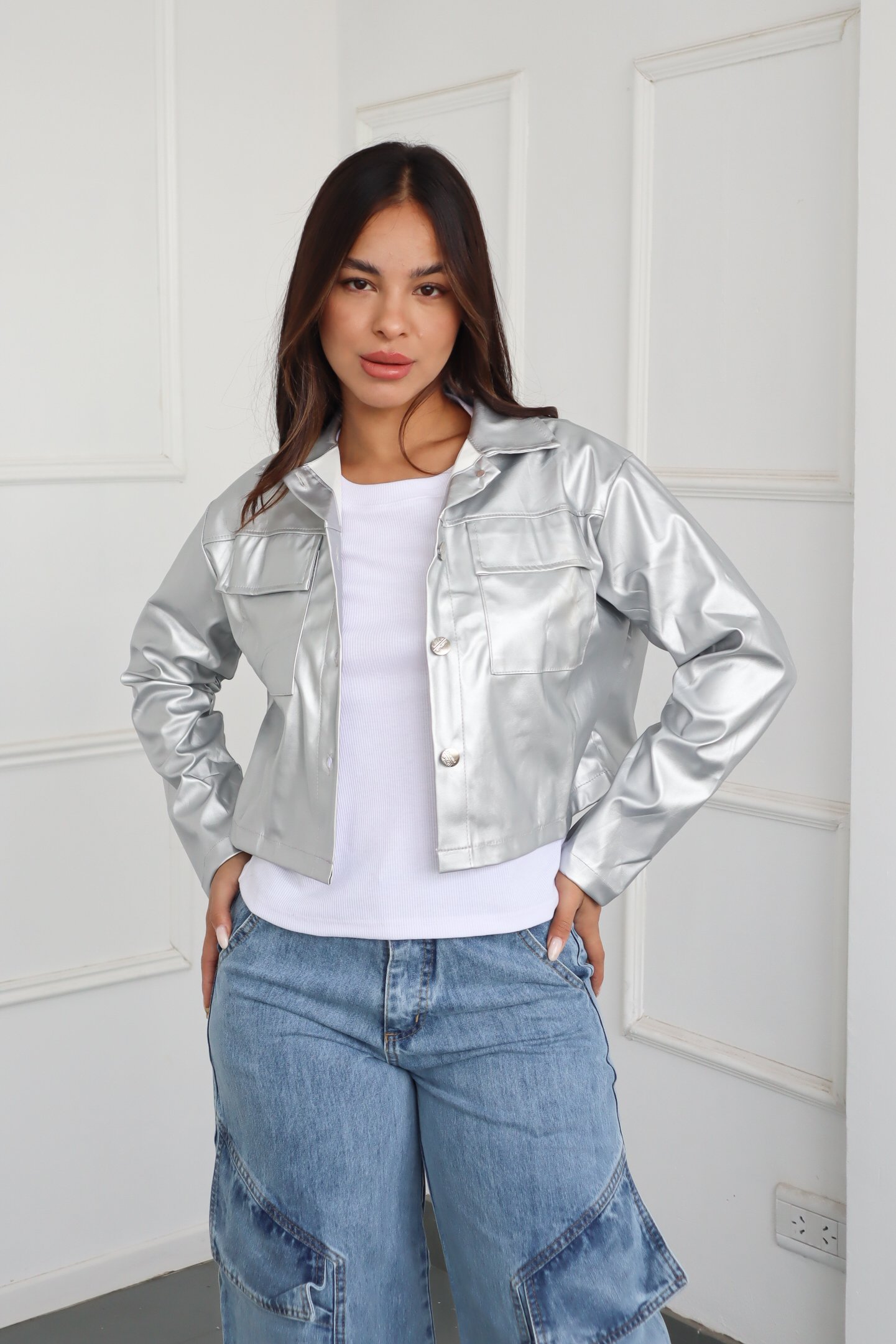 CAMPERA CORTA ENGOMADO ESCUDO