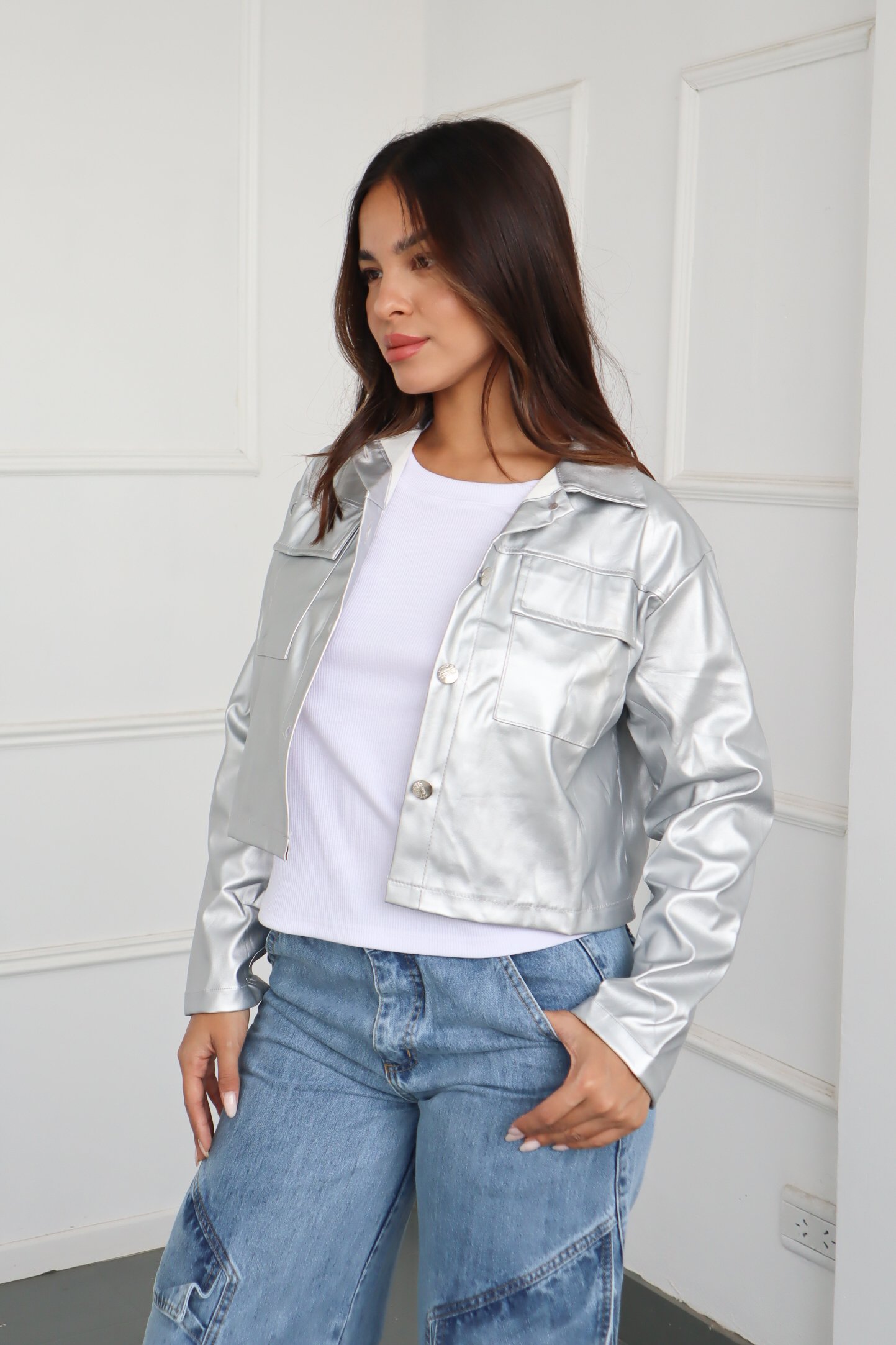 CAMPERA CORTA ENGOMADO ESCUDO