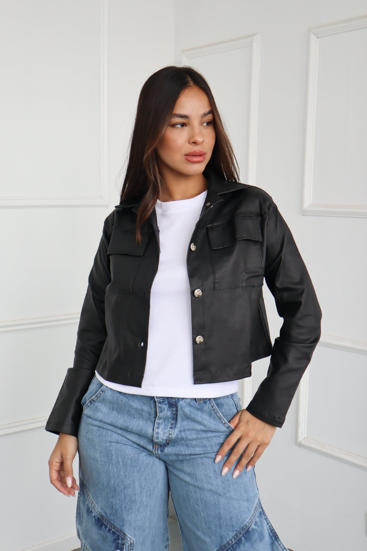 CAMPERA CORTA ENGOMADO ESCUDO