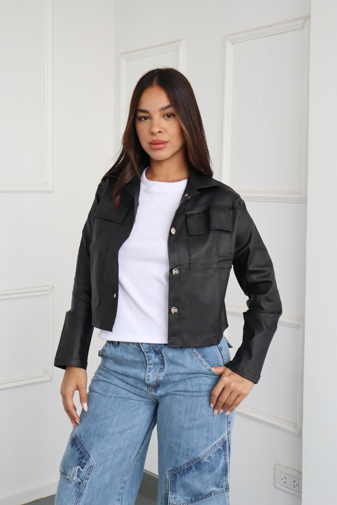 CAMPERA CORTA ENGOMADO ESCUDO