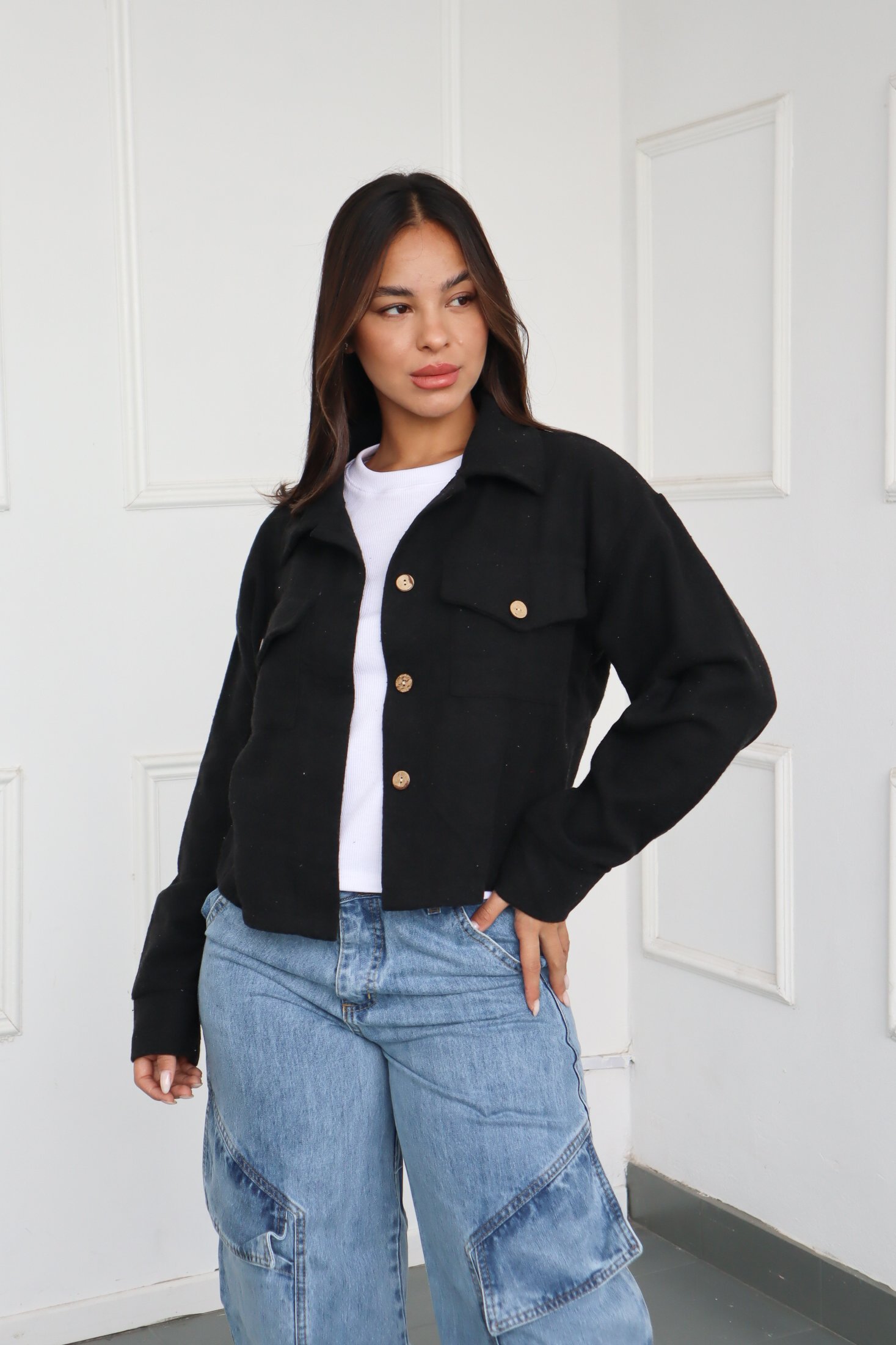 CAMPERA LISA ESCUDO BORDADO