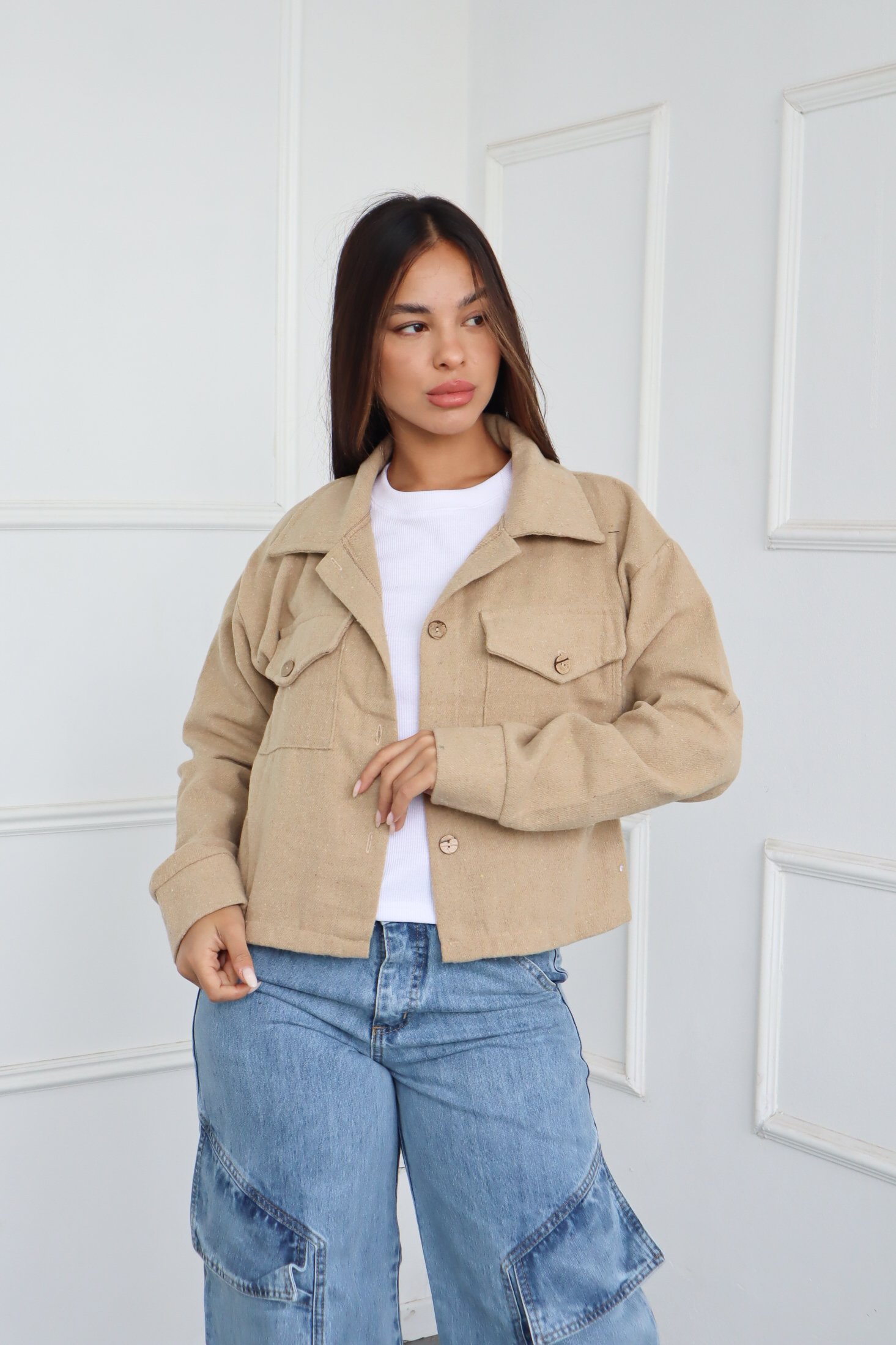 CAMPERA LISA ESCUDO BORDADO