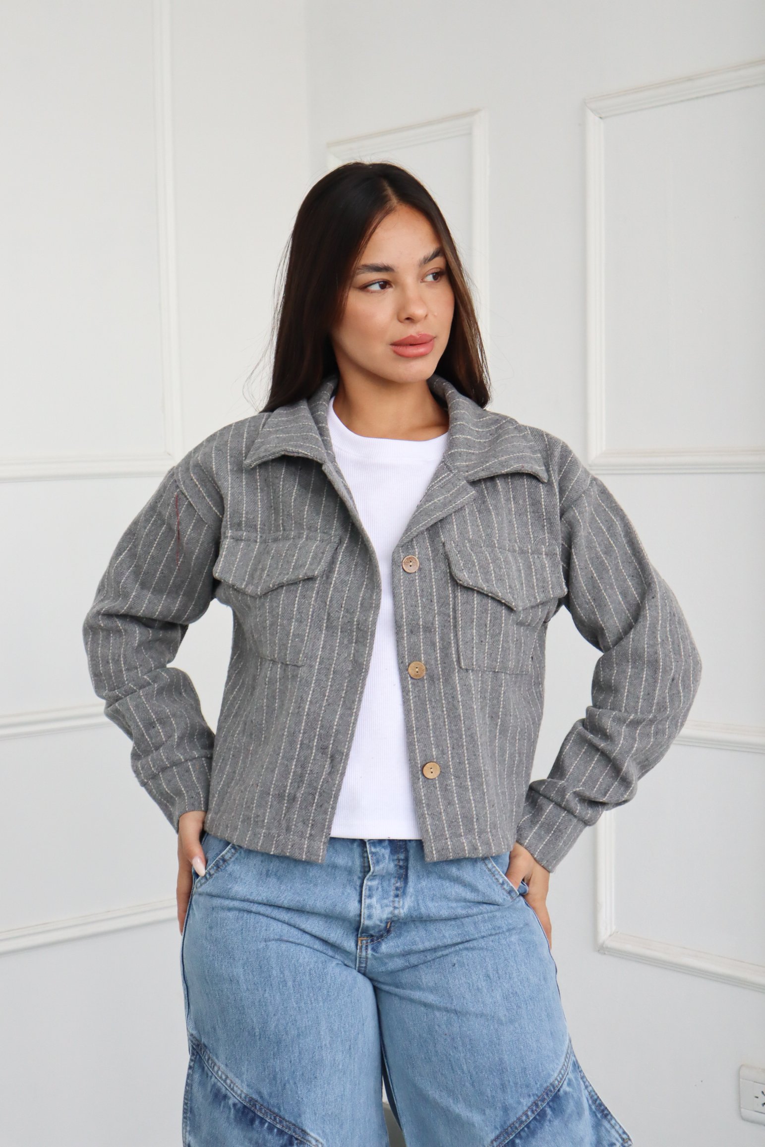CAMPERA RAYADA SOL DE MAYO BORDADO