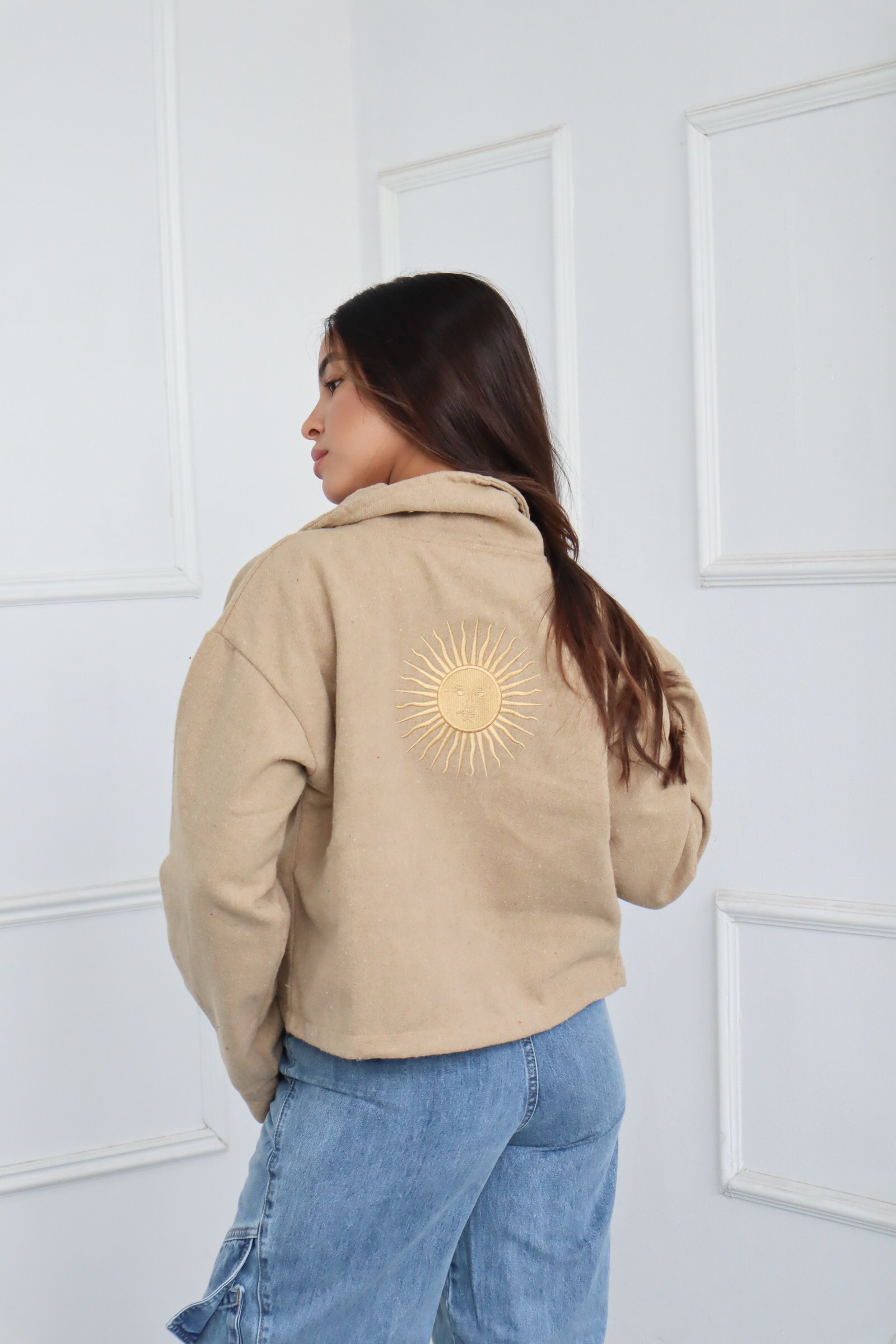 CAMPERA CORTA LISA SOL DE MAYO