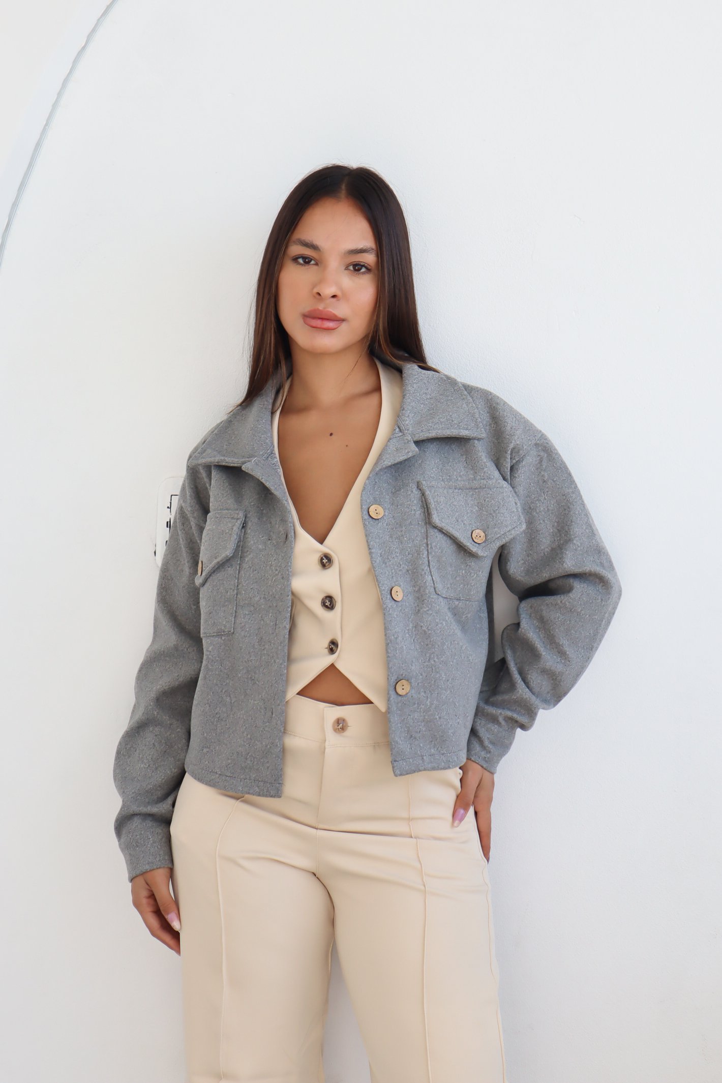 CAMPERA CORTA DE PAÑO GRUESO