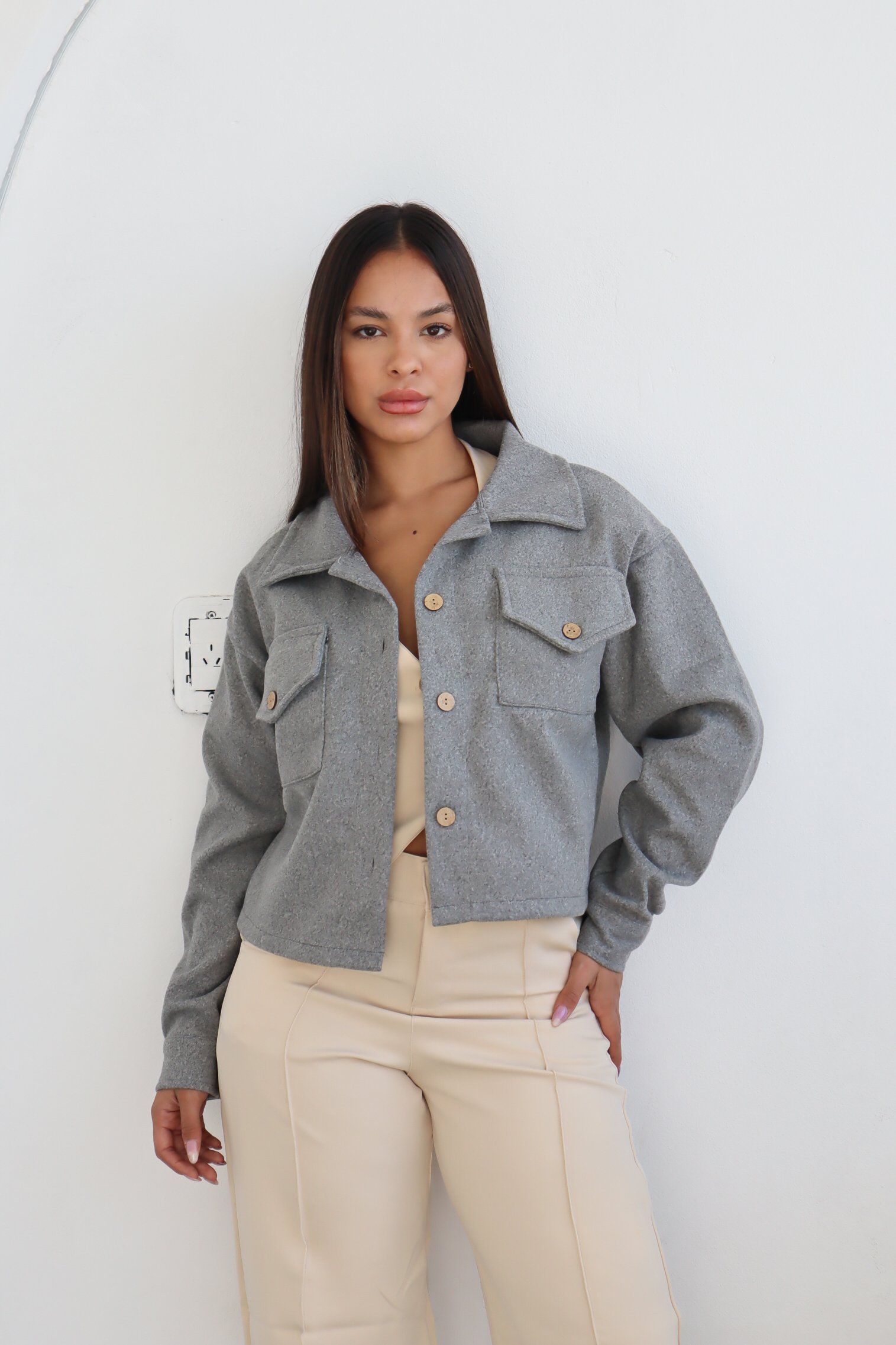 CAMPERA CORTA DE PAÑO GRUESO