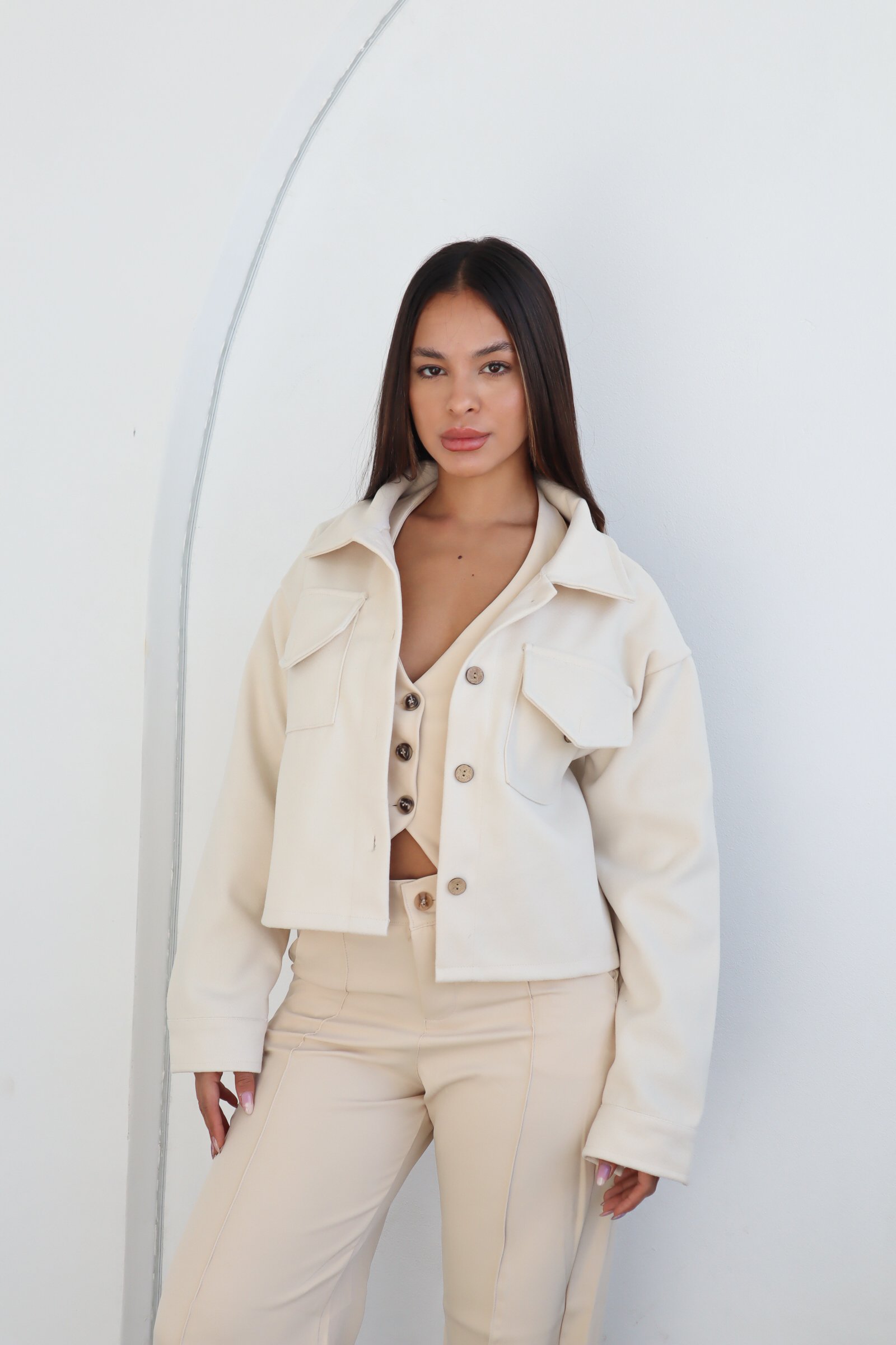 CAMPERA CORTA DE PAÑO GRUESO