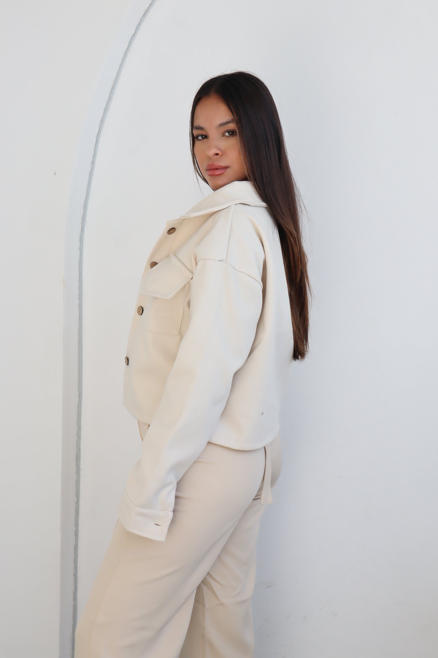 CAMPERA CORTA DE PAÑO GRUESO