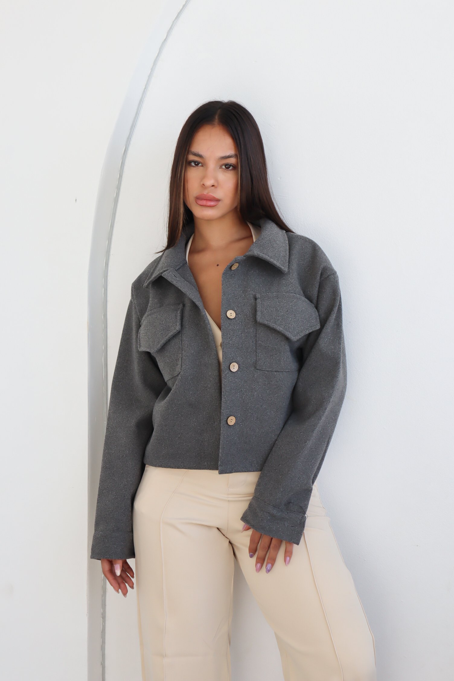 CAMPERA CORTA DE PAÑO GRUESO