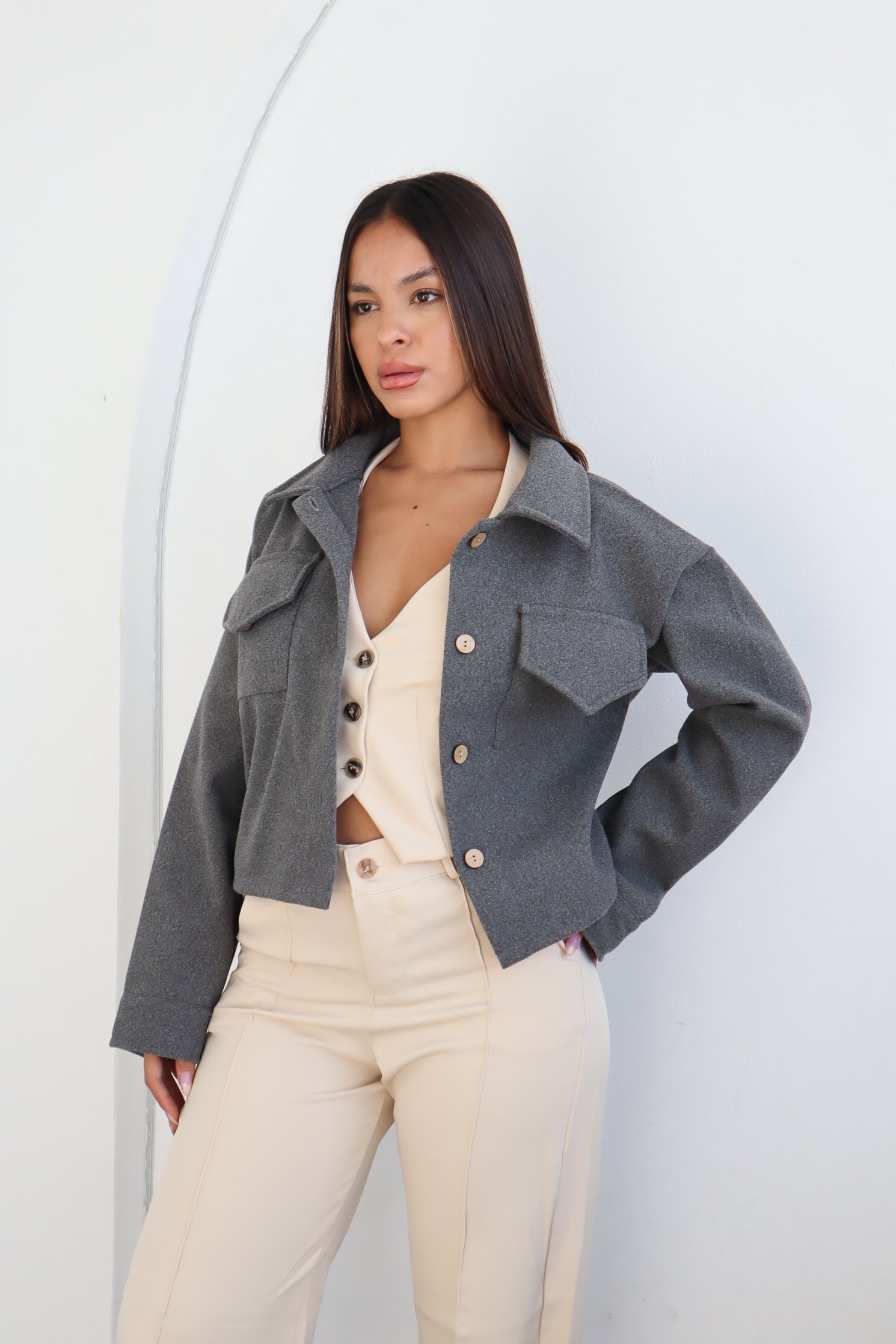 CAMPERA CORTA DE PAÑO GRUESO