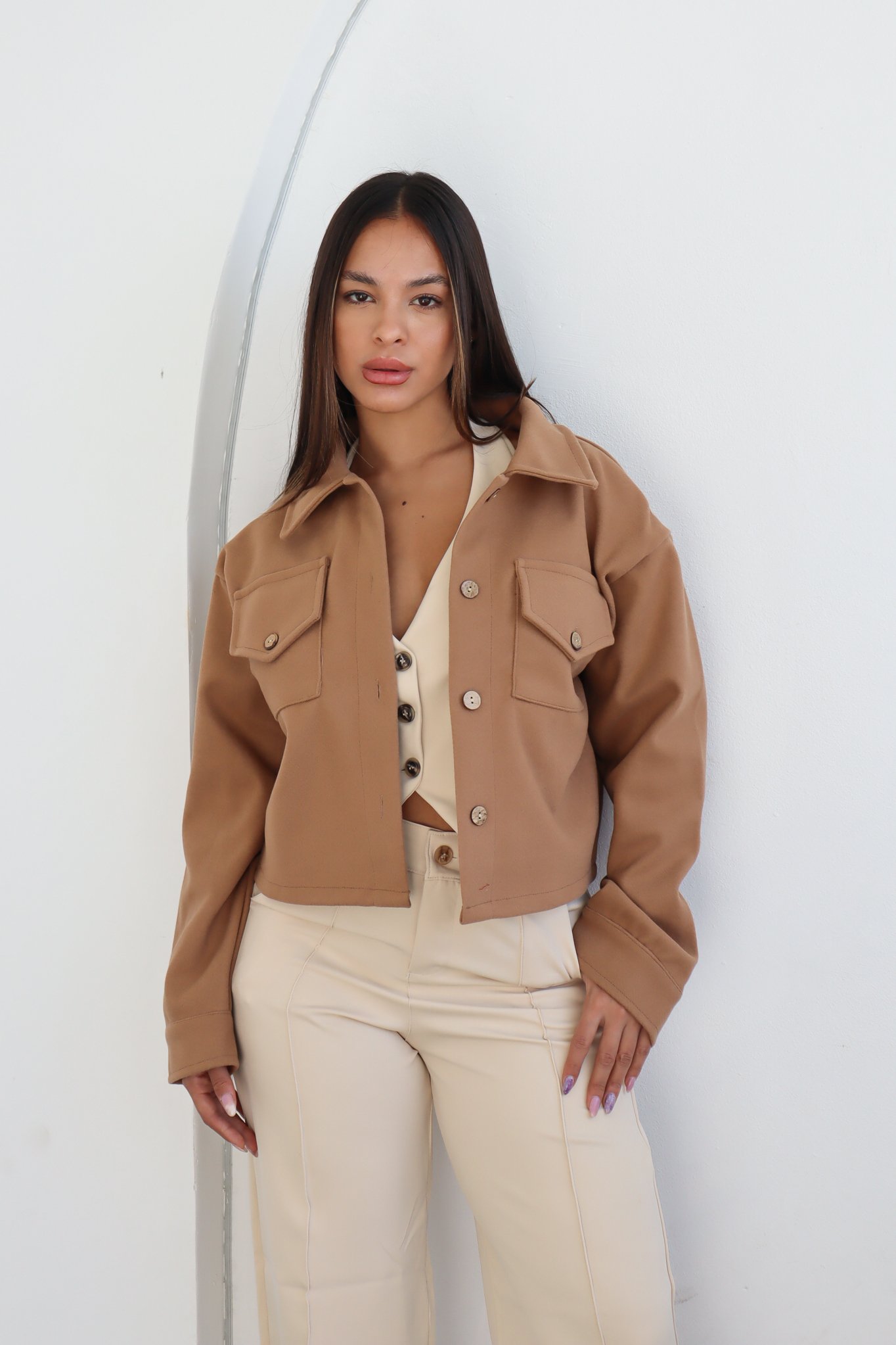 CAMPERA CORTA DE PAÑO GRUESO