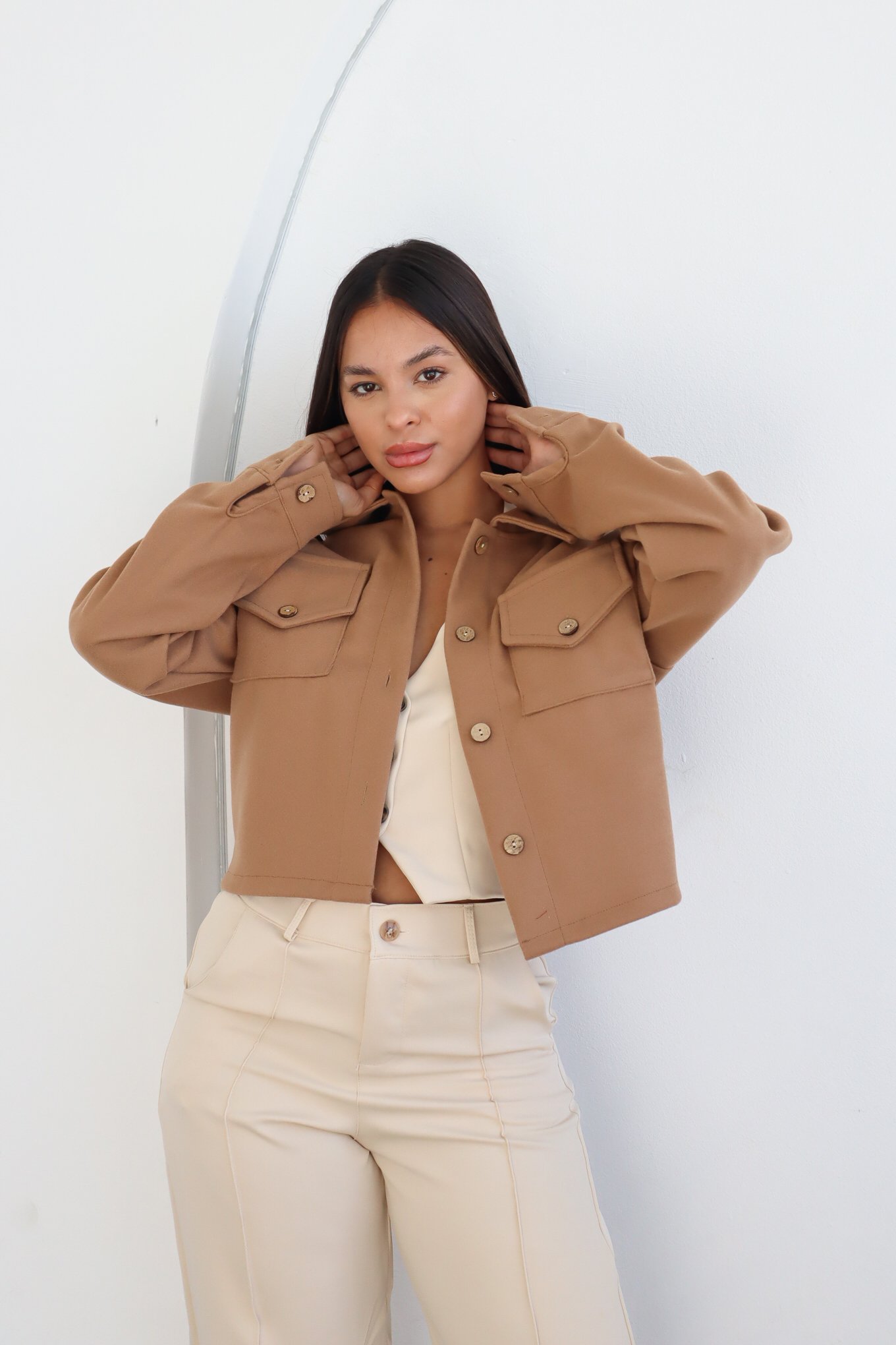 CAMPERA CORTA DE PAÑO GRUESO