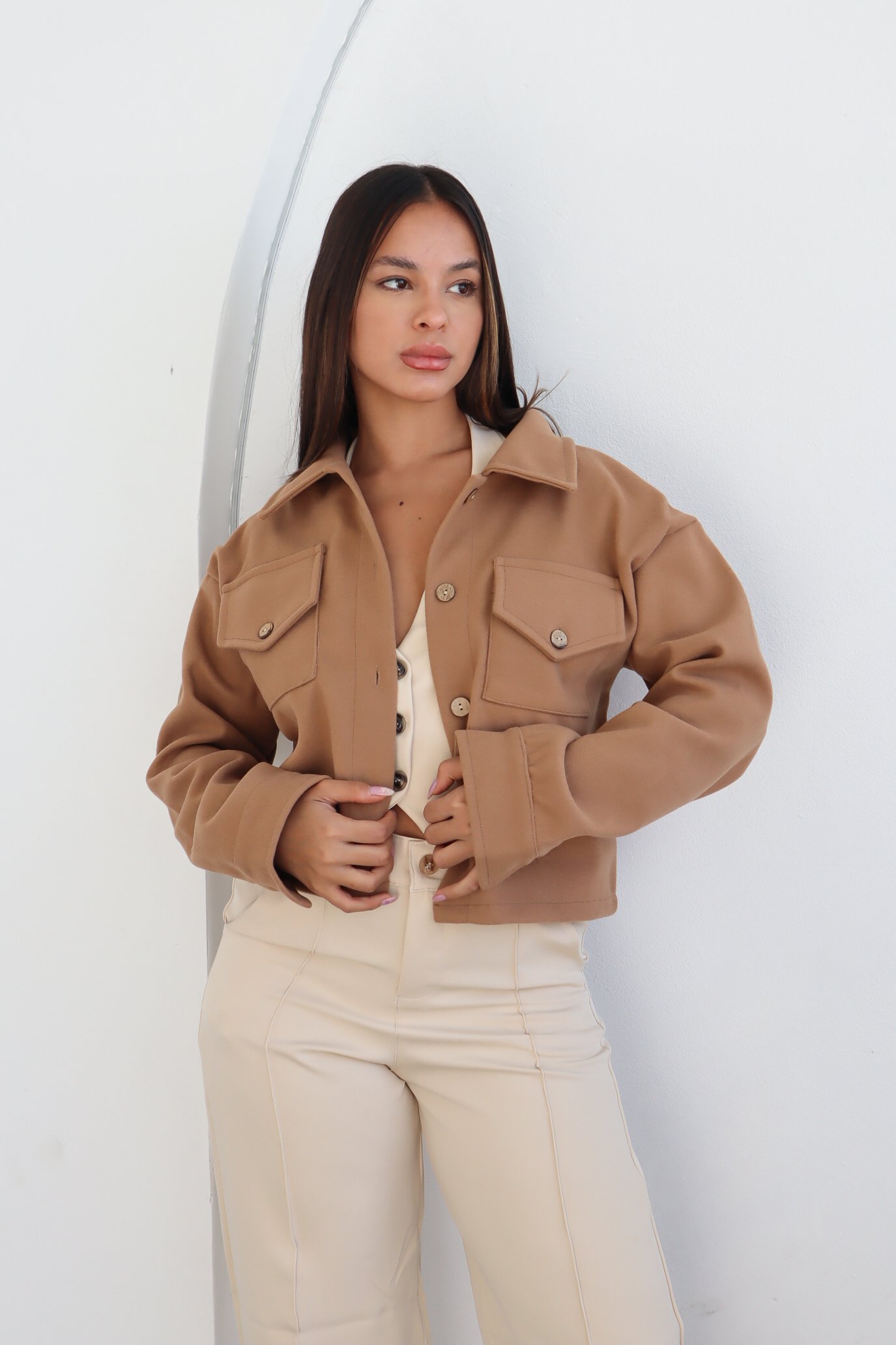 CAMPERA CORTA DE PAÑO GRUESO