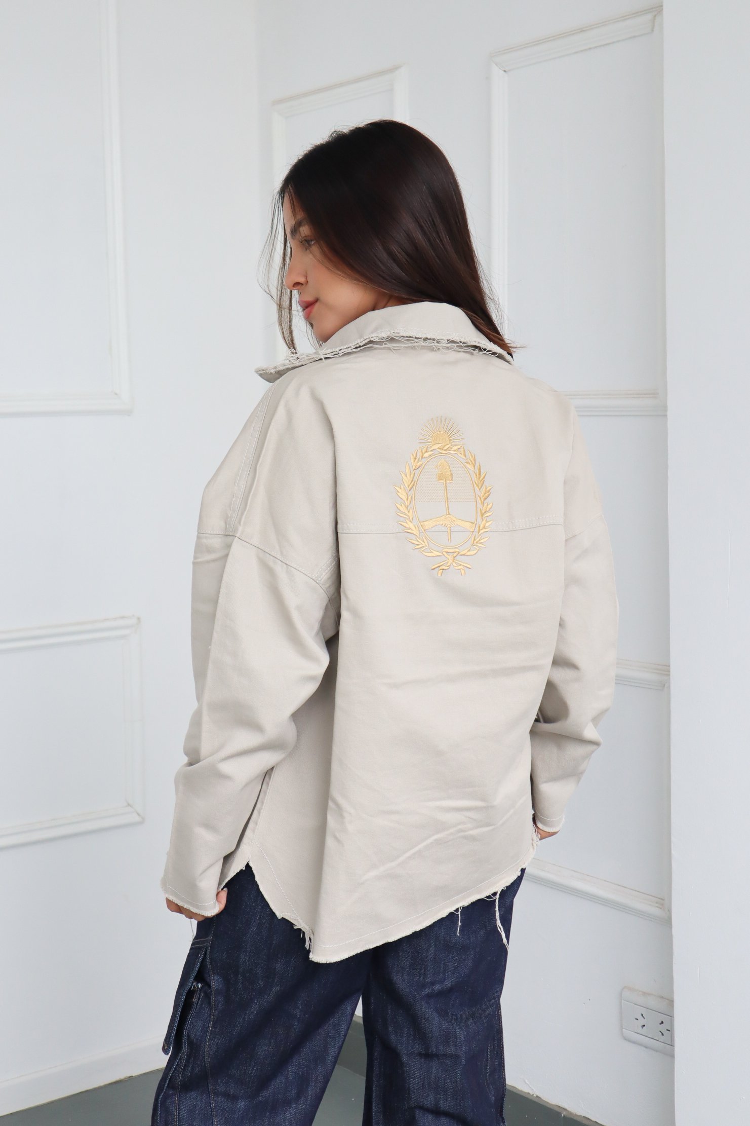 CAMISACO ESCUDO BORDADO