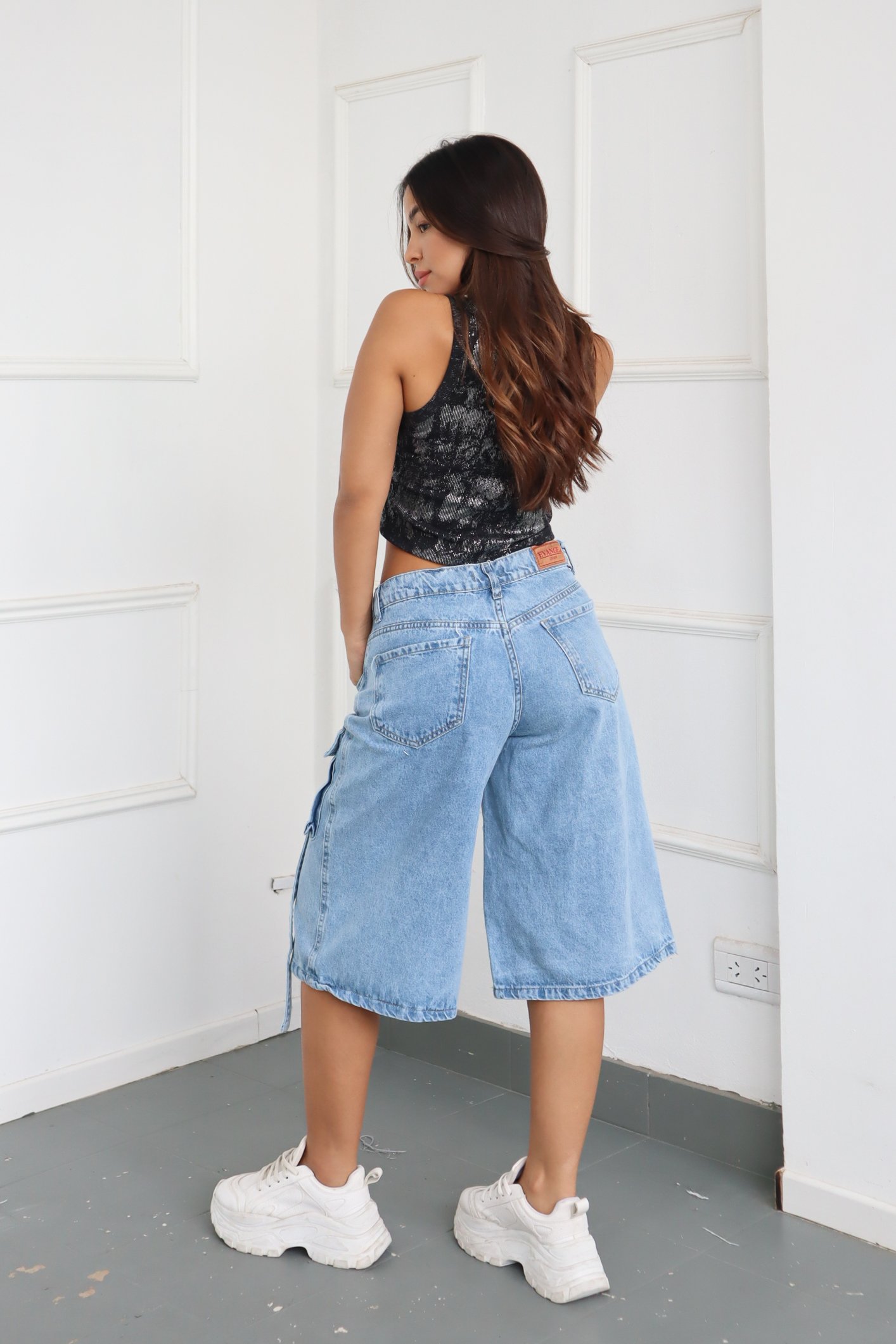 BERMUDA CARGO BAGGY CON TIRAS