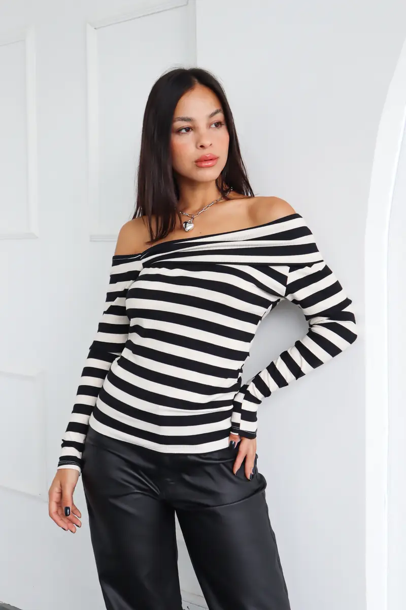 CAMISETA UN HOMBRO BOTE ESTAMPADO